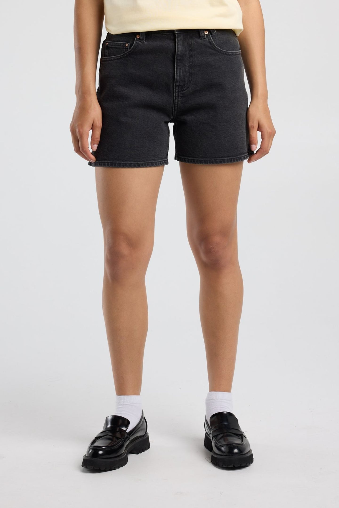 NEVEA WASHED BLACK 1