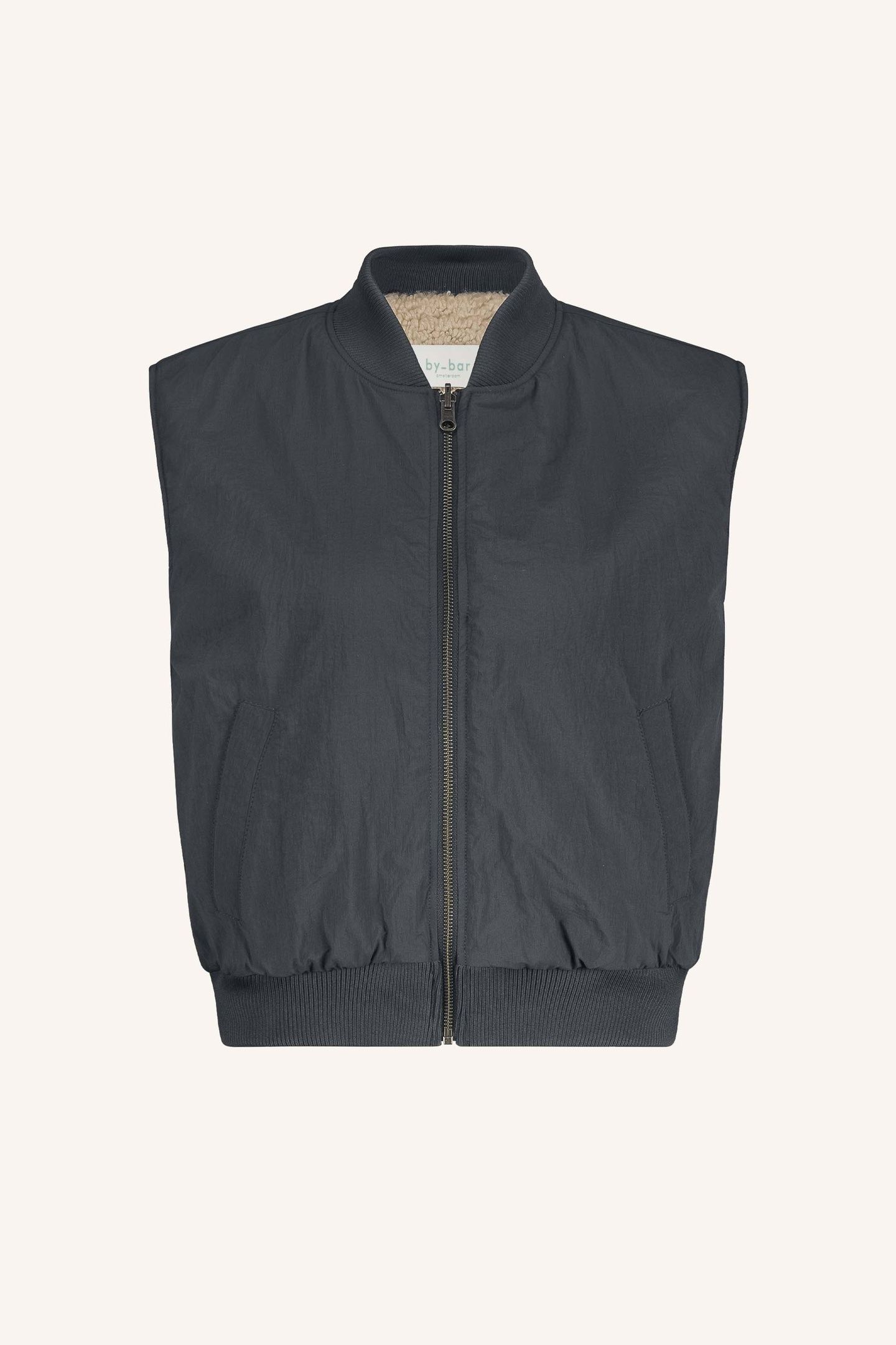 ALEKSI SLEEVELESS JACKET CHARCOAL 7