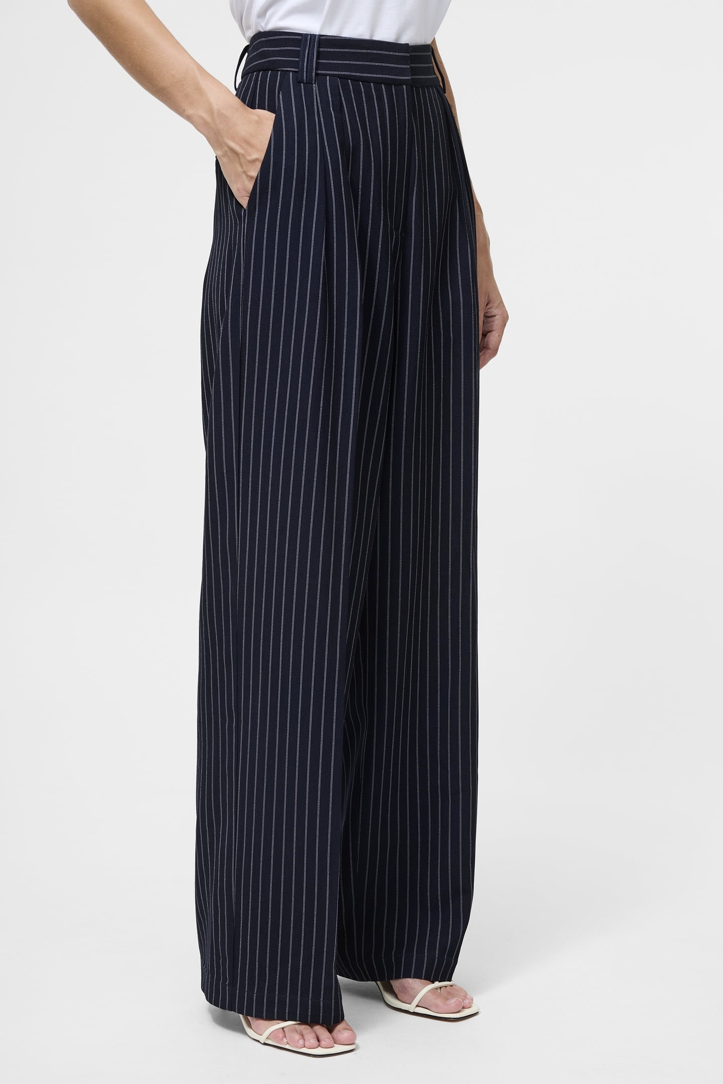 PINSTRIPE TAILORING TRSR NAVY/W.WHITE 4