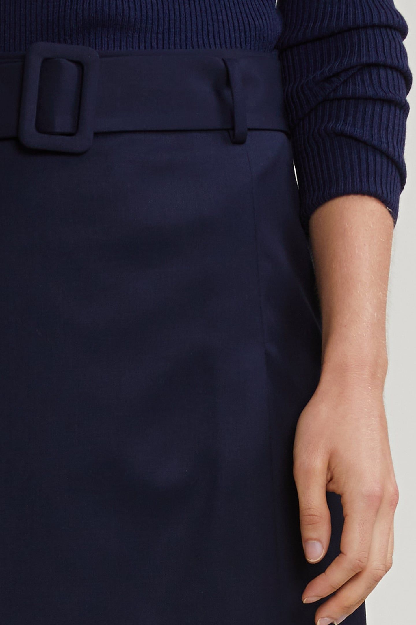 SHORT BELTED SKIRT NAVY BLUE 4