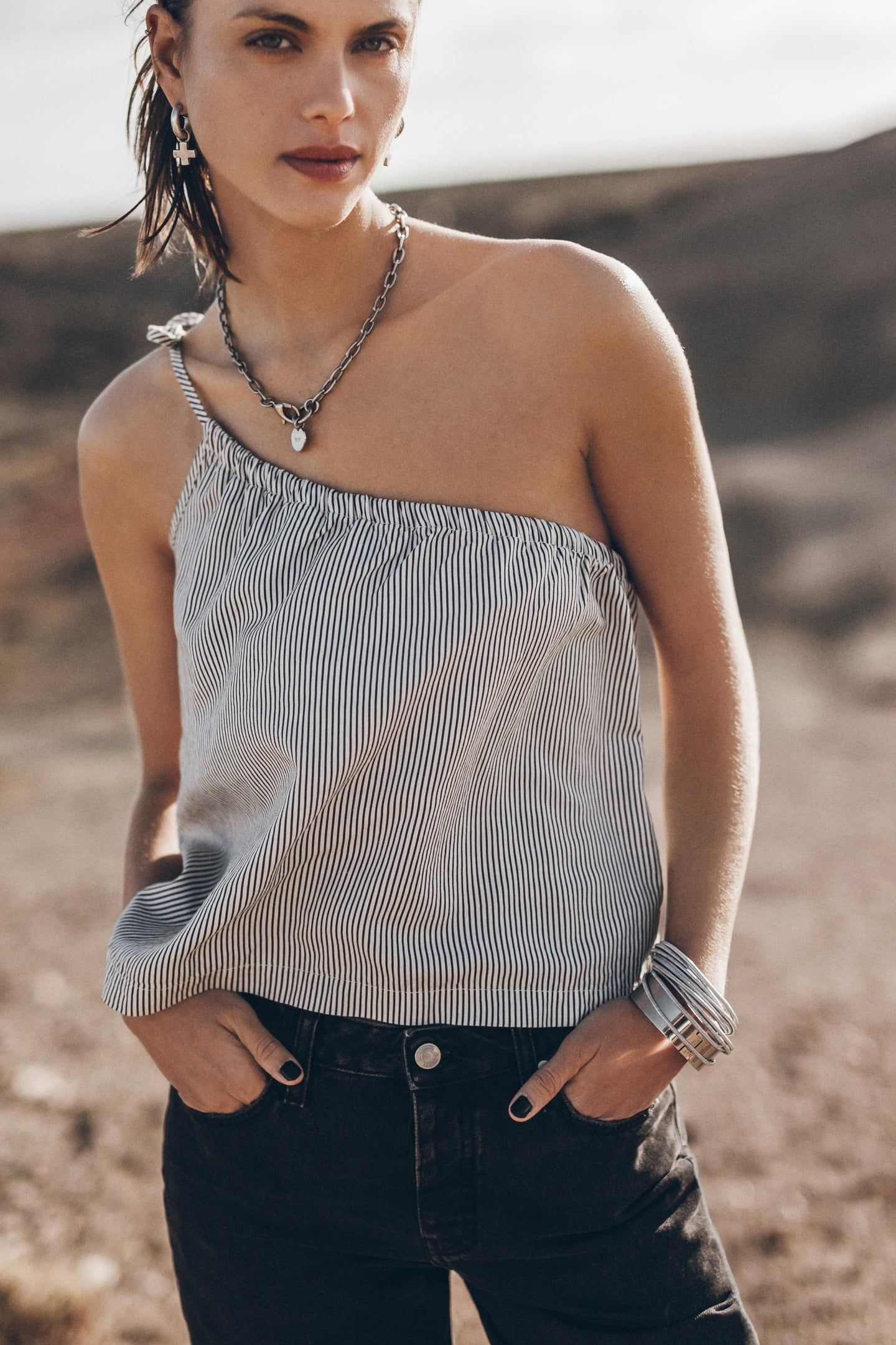 THE STRIPED ASYMMETRICAL TOP WHITE 1