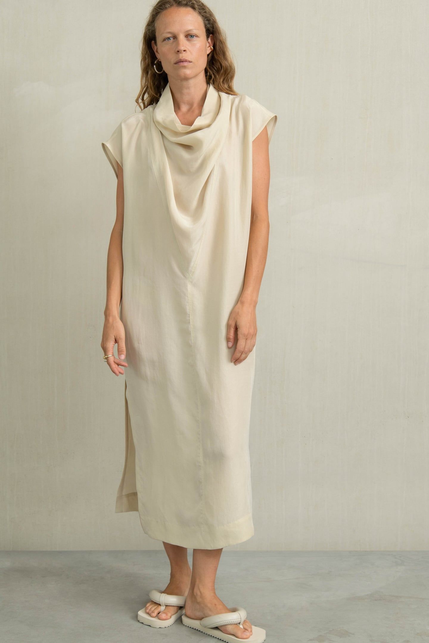 WRENNA BEIGE 1
