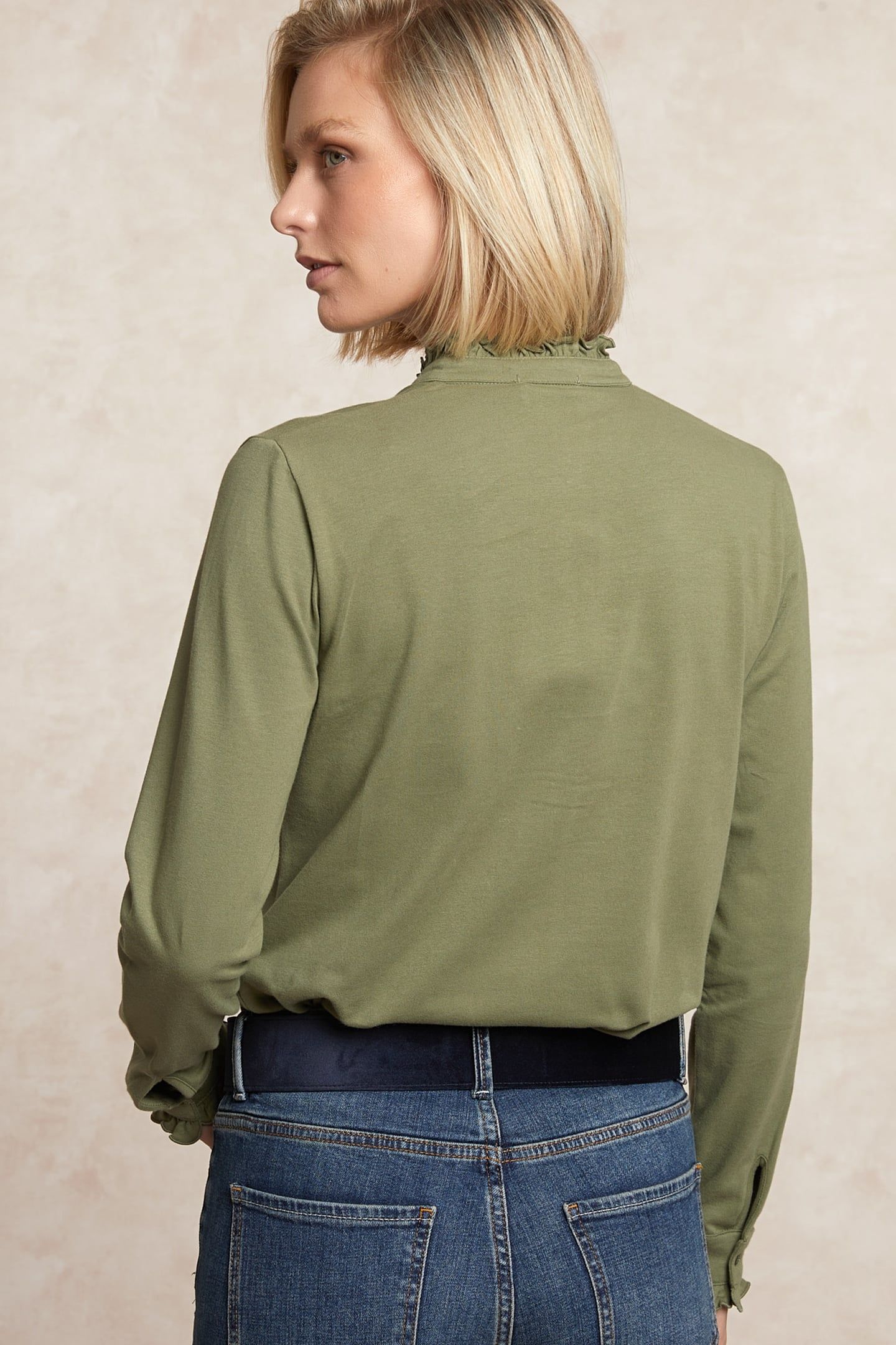 CLASSIC BUTTONED MOCK NECK T-SHIRT MOSS GREEN 2