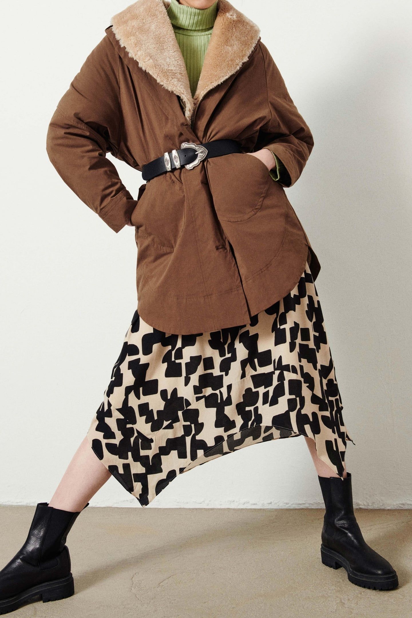 KNEE-LENGTH COAT KAKI 1