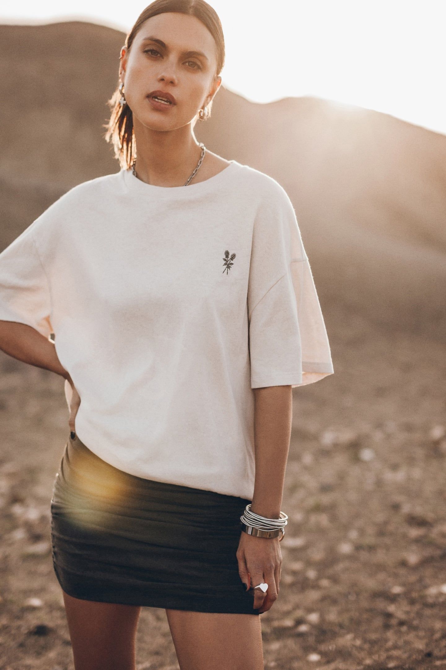 THE ROSES OVERSIZED T-SHIRT LIGHT 1