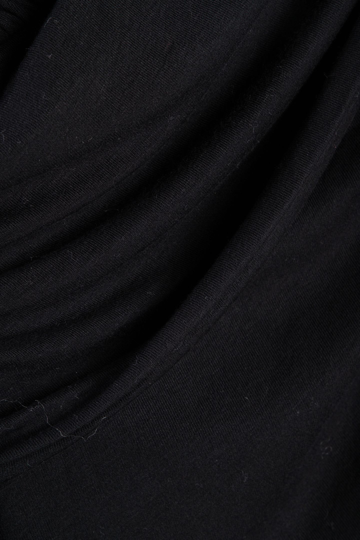 ASTRID ASYMETRIC DRA JET BLACK A996 4
