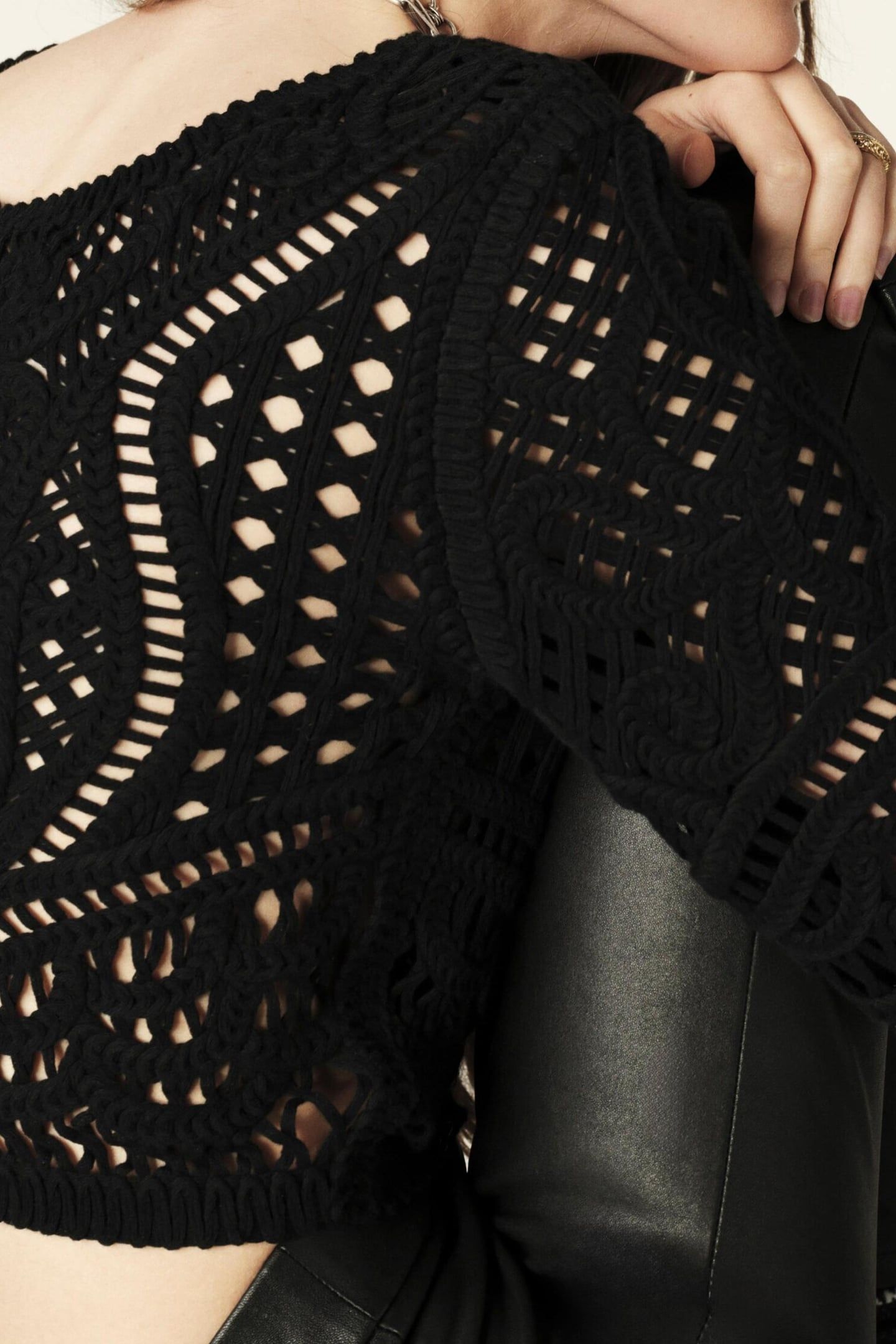 LONG SLEEVES KNIT BLACK 5