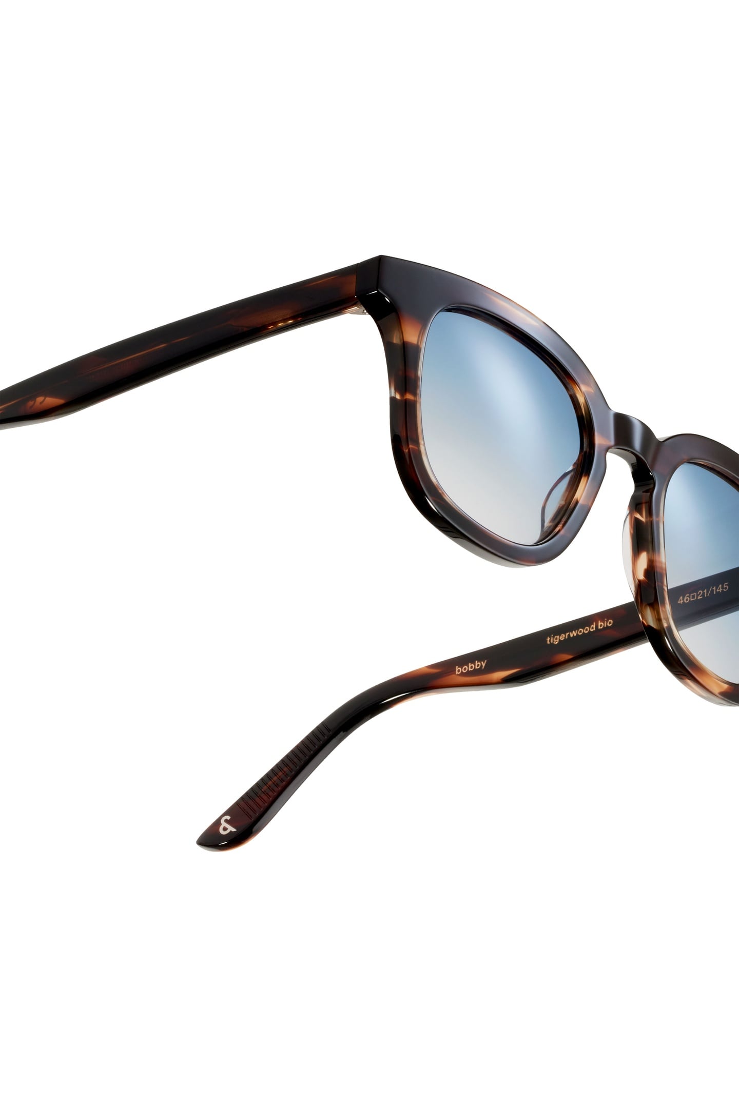 BOBBY-TIGERWOOD-BLUE-GRADIENT-SUN 9