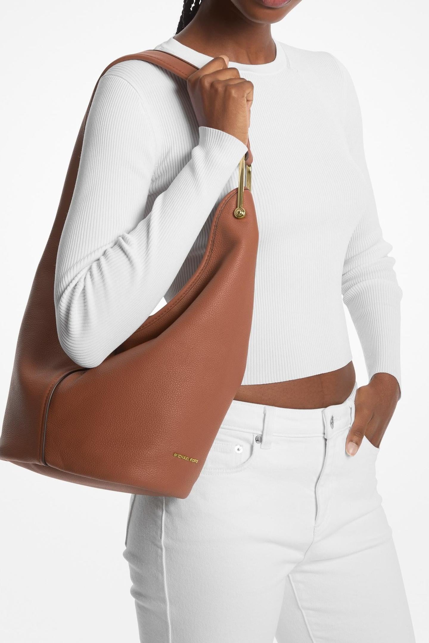 MEDIUM HOBO SHOULDER LUGGAGE 4