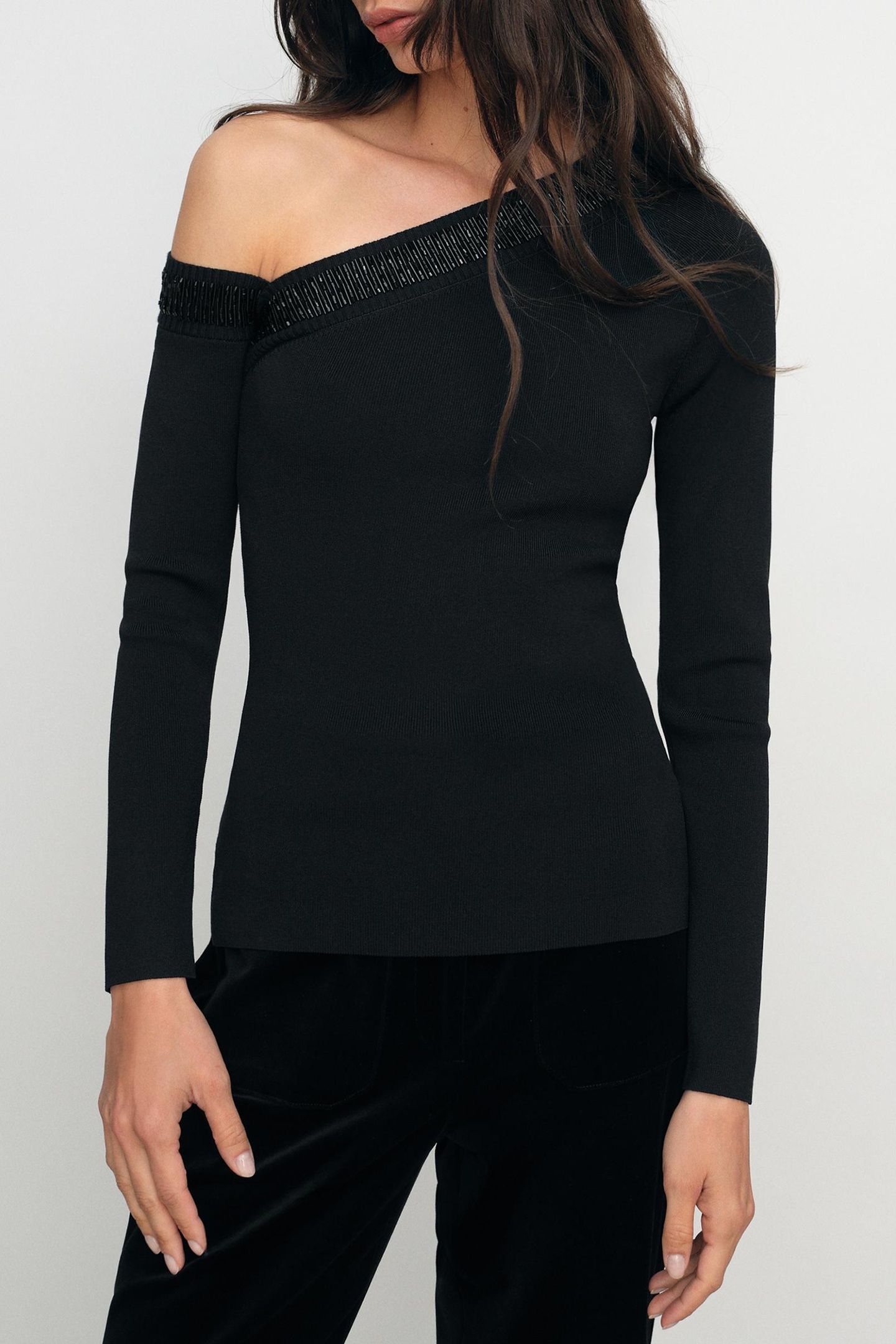 OFF SHOULDER BEADED TOP BLACK 1