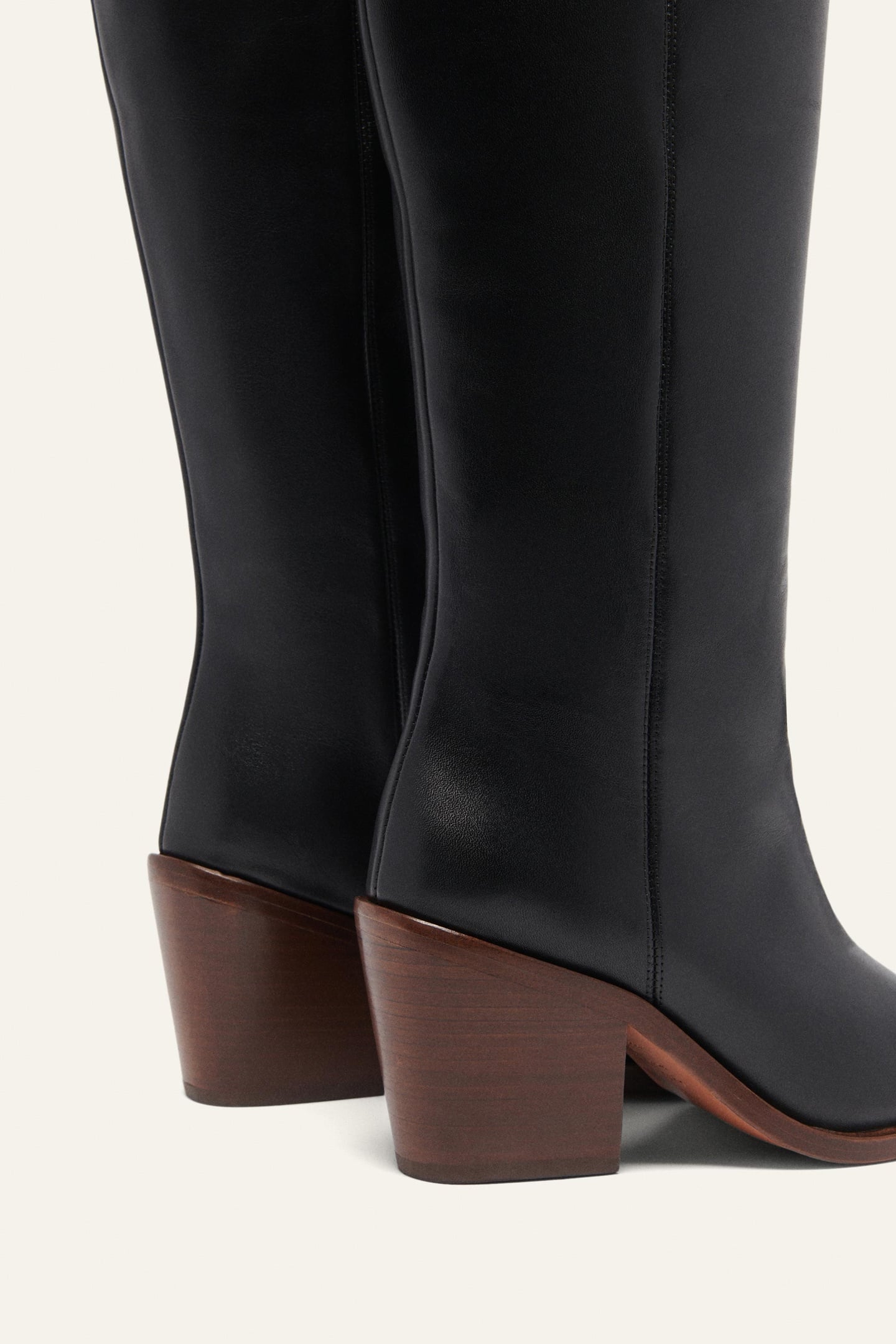BOOTS BLACK 4