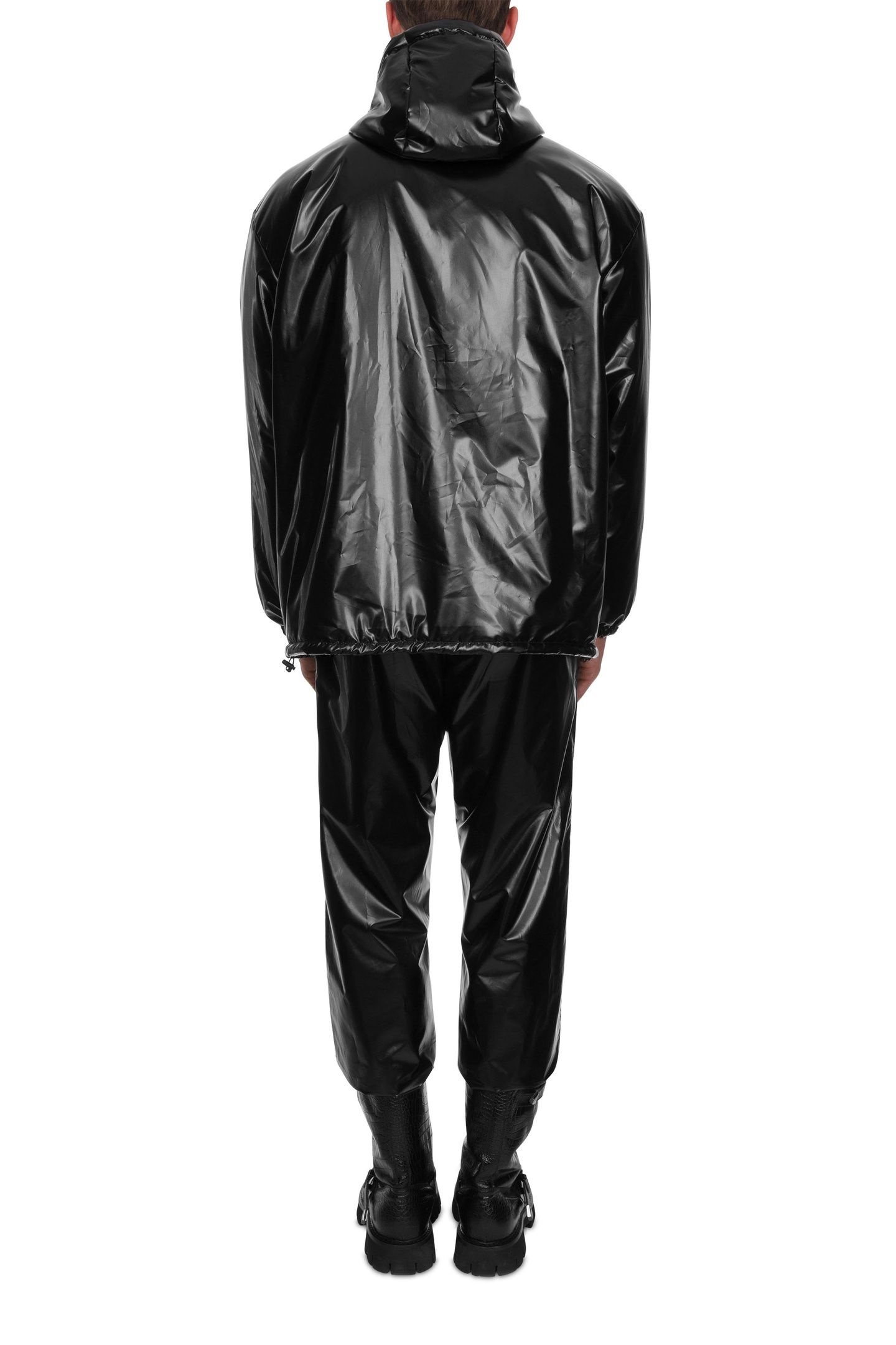 OUTERWEAR BLACK 2