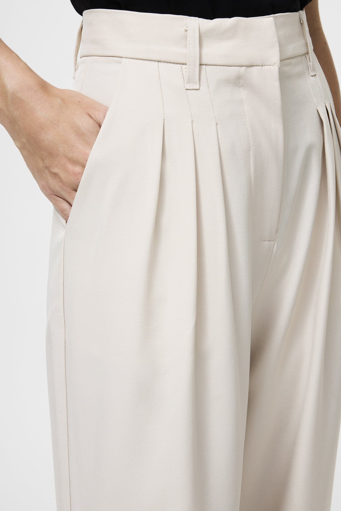 IMOLA TAILORED TRIPLE PLEAT SANDSHELL SANDSHELL 4