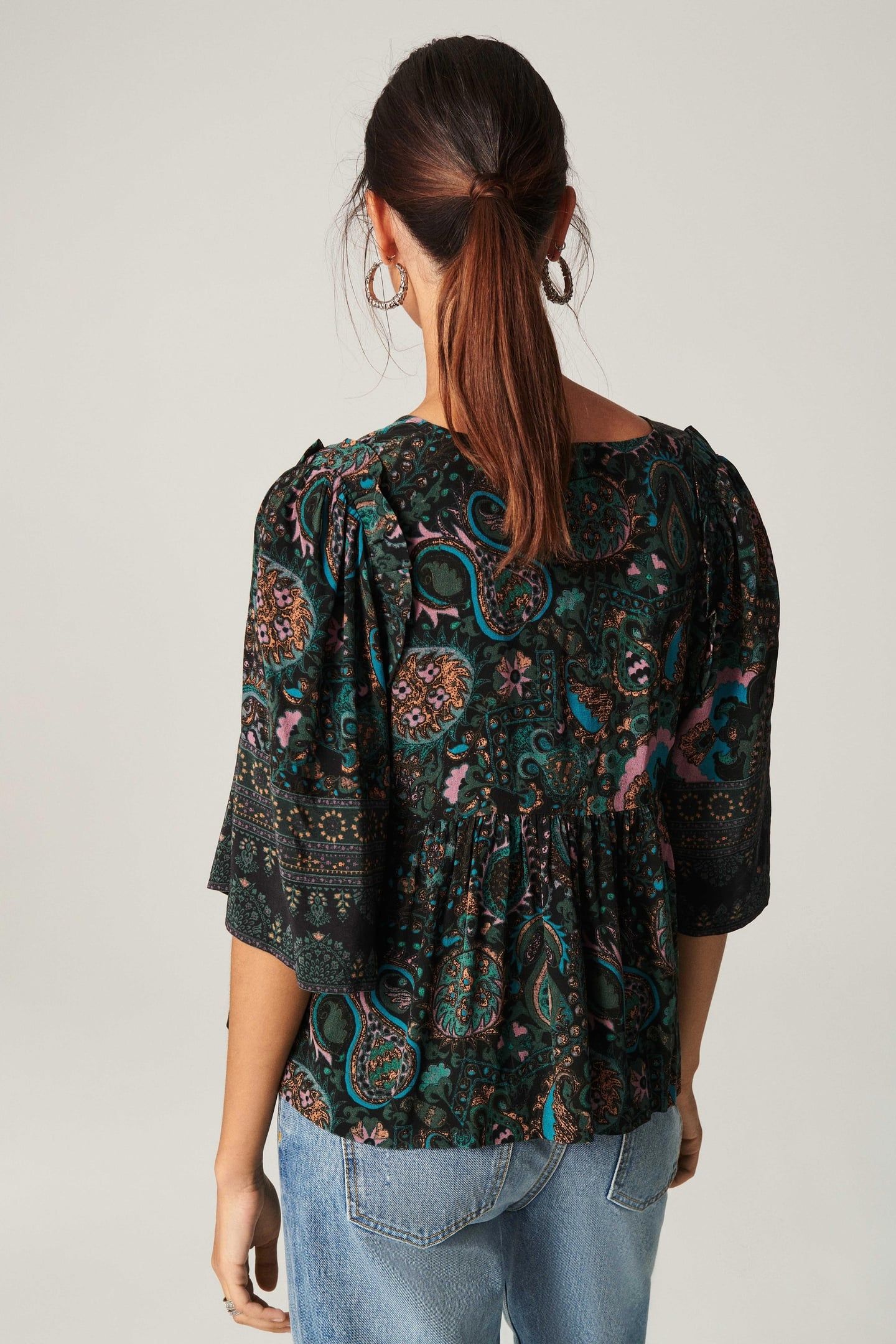 SHORT SLEEVES TOP BLACK 2