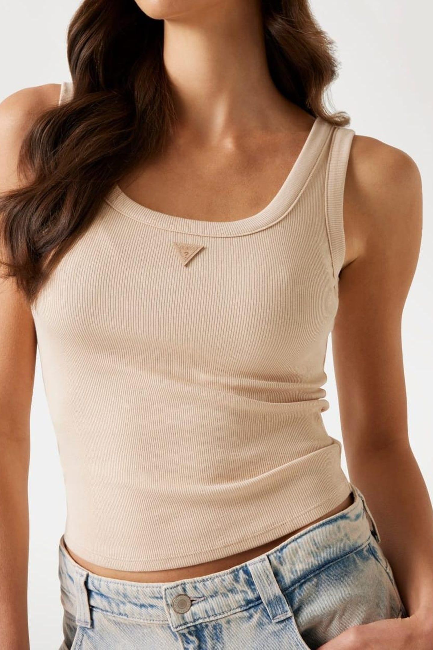SL TRIANGLE PATCH RI NEUTRAL IVORY 2