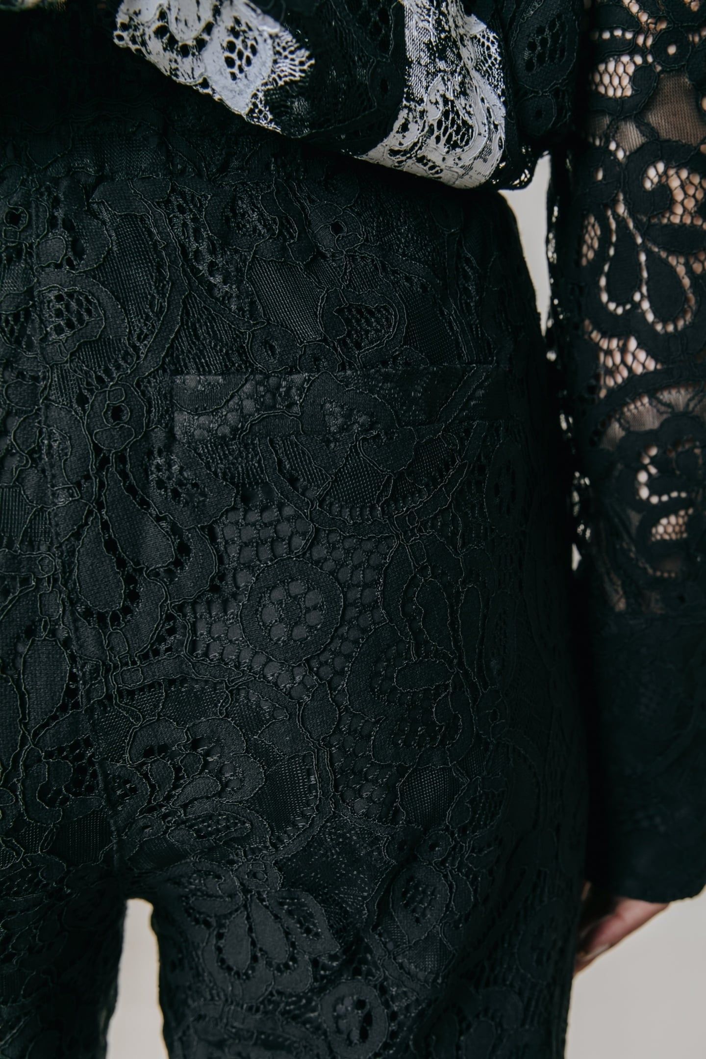MELODY LACE PANTS BLACK 3