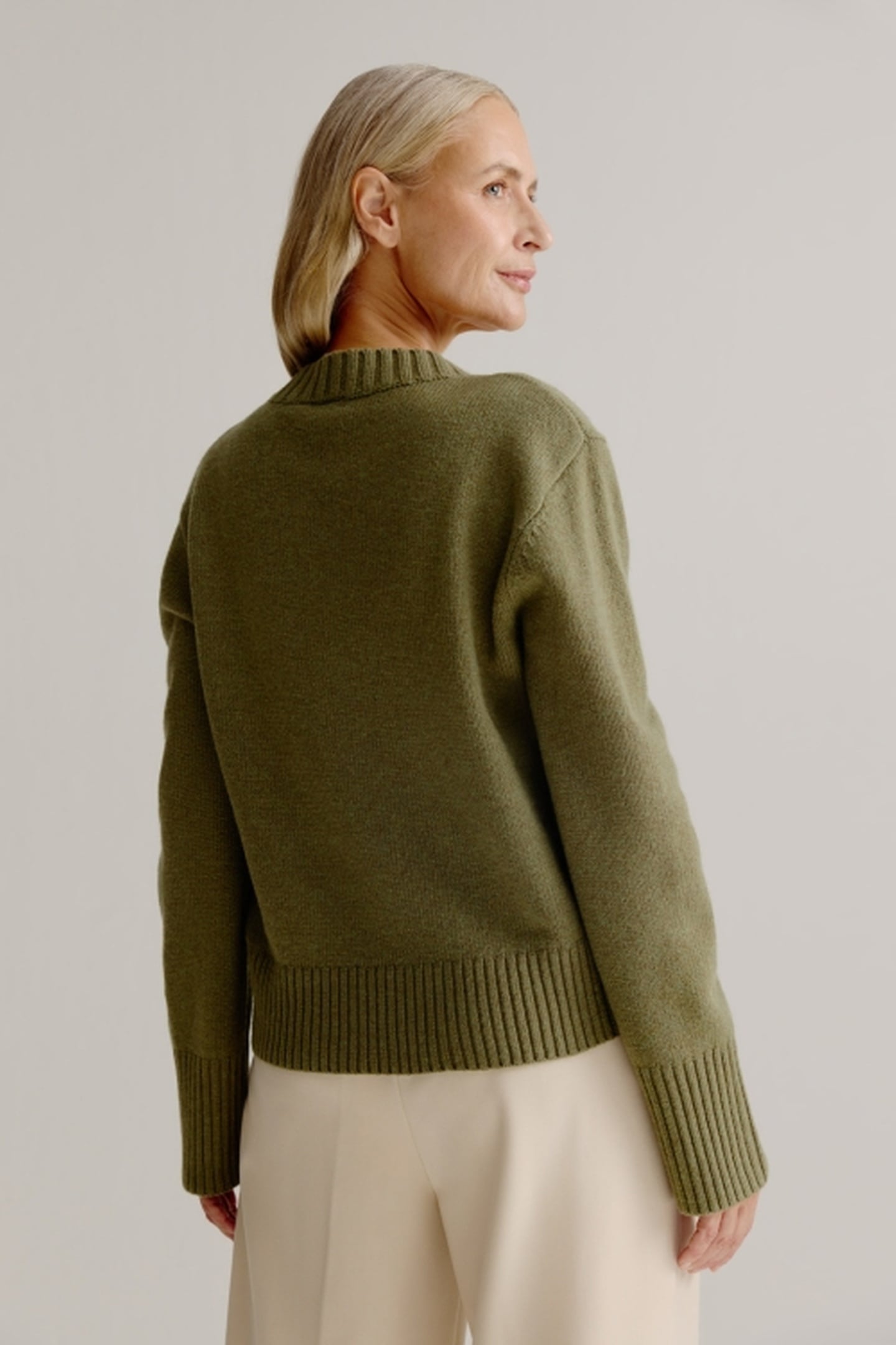 LEONIE SWEATER MOSS GREEN 3