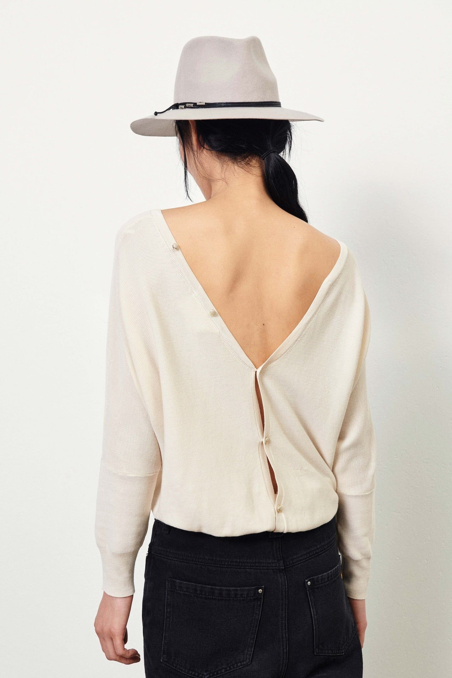 LONG SLEEVES KNIT ECRU 2