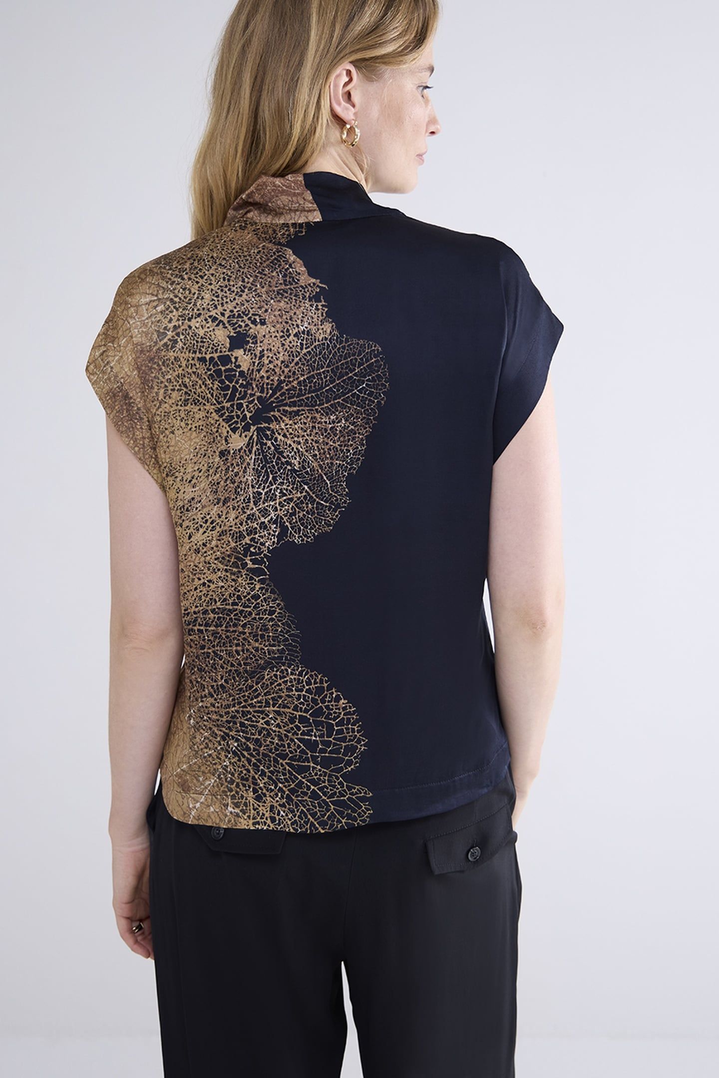 TOP BORDER PRINT CAMEL BROWN 2