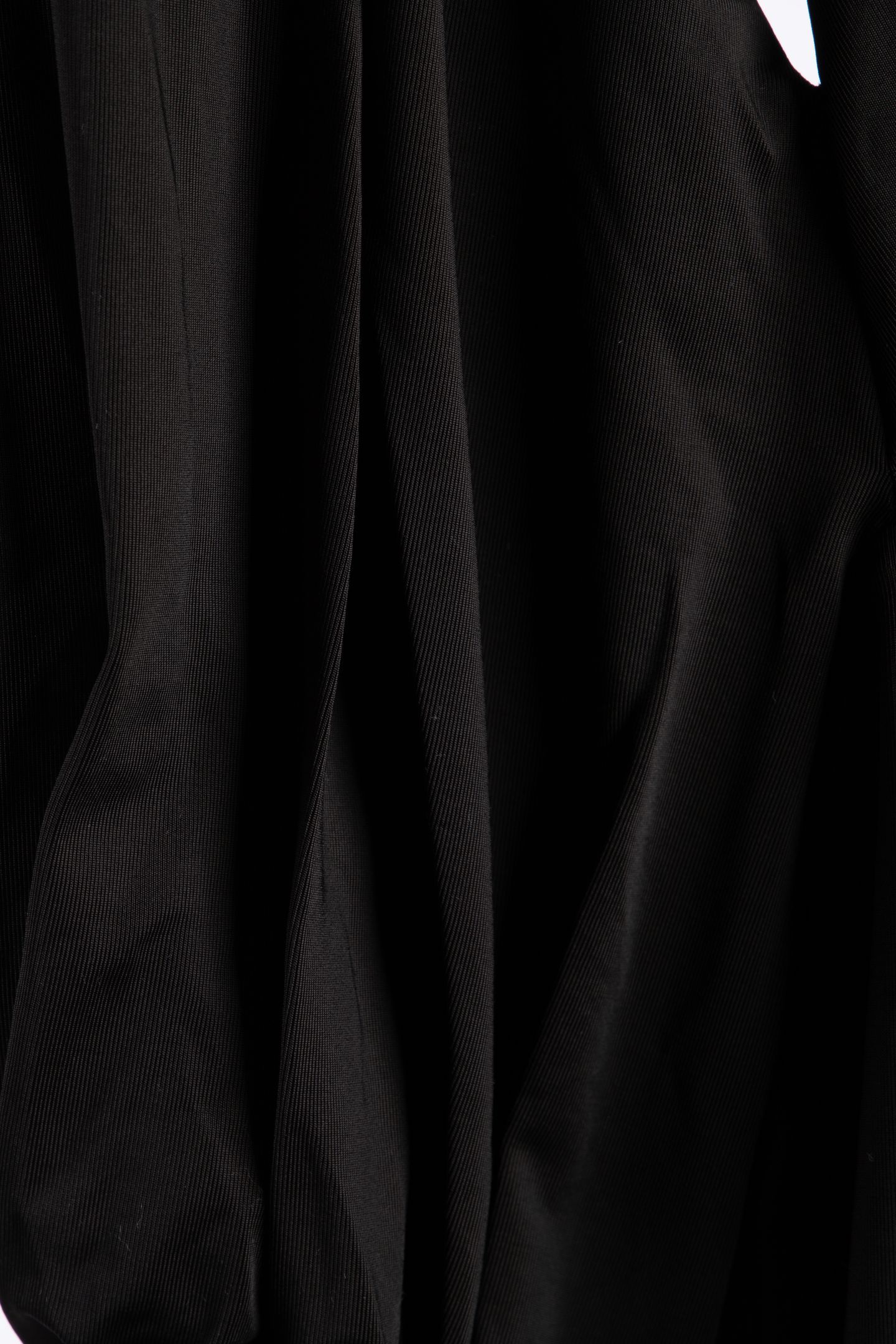 OLIVIA CROSS FRONT H JET BLACK A996 4