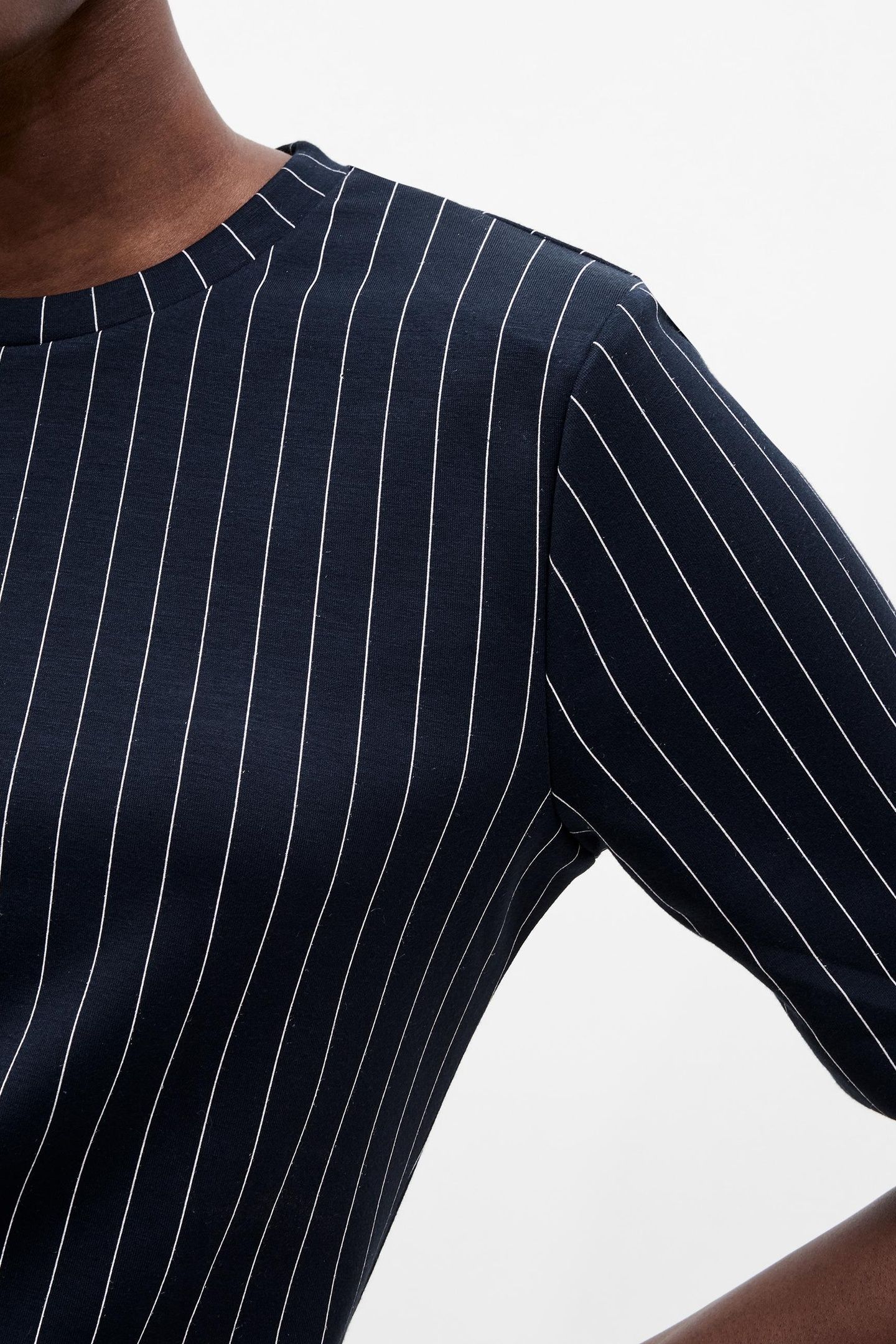 REGINA JERSEY SHOULDER PAD TEE NAVY/WHITE 4
