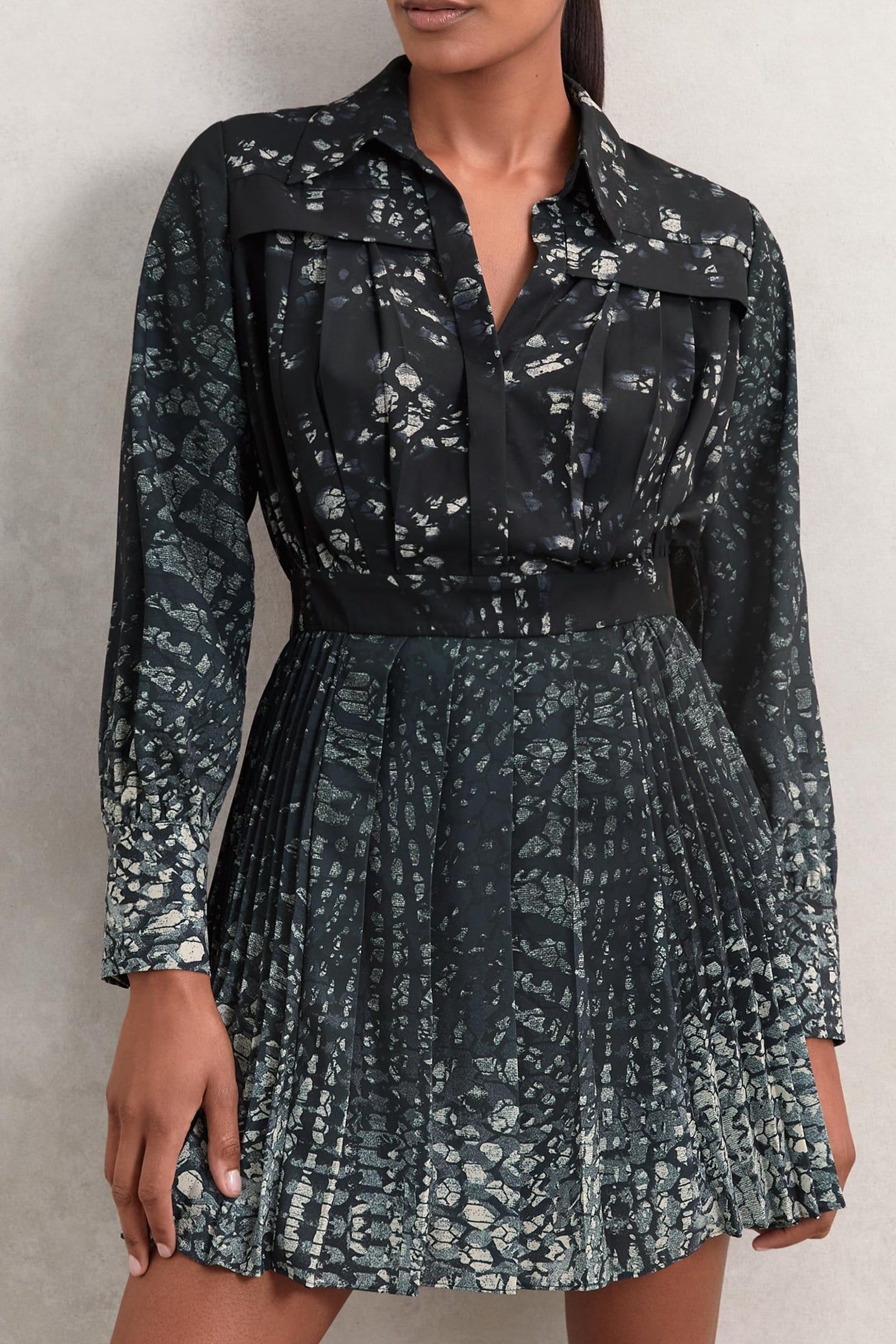 PRINTED FLIPPY DRESS NAVY 1
