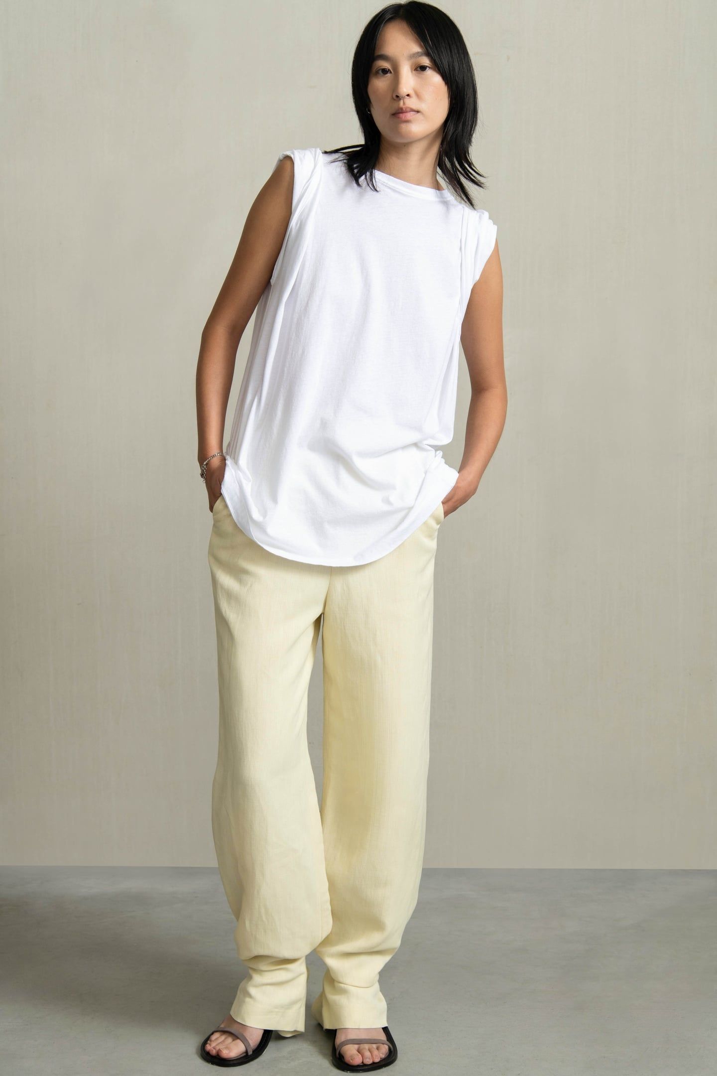 BARA WHITE 2