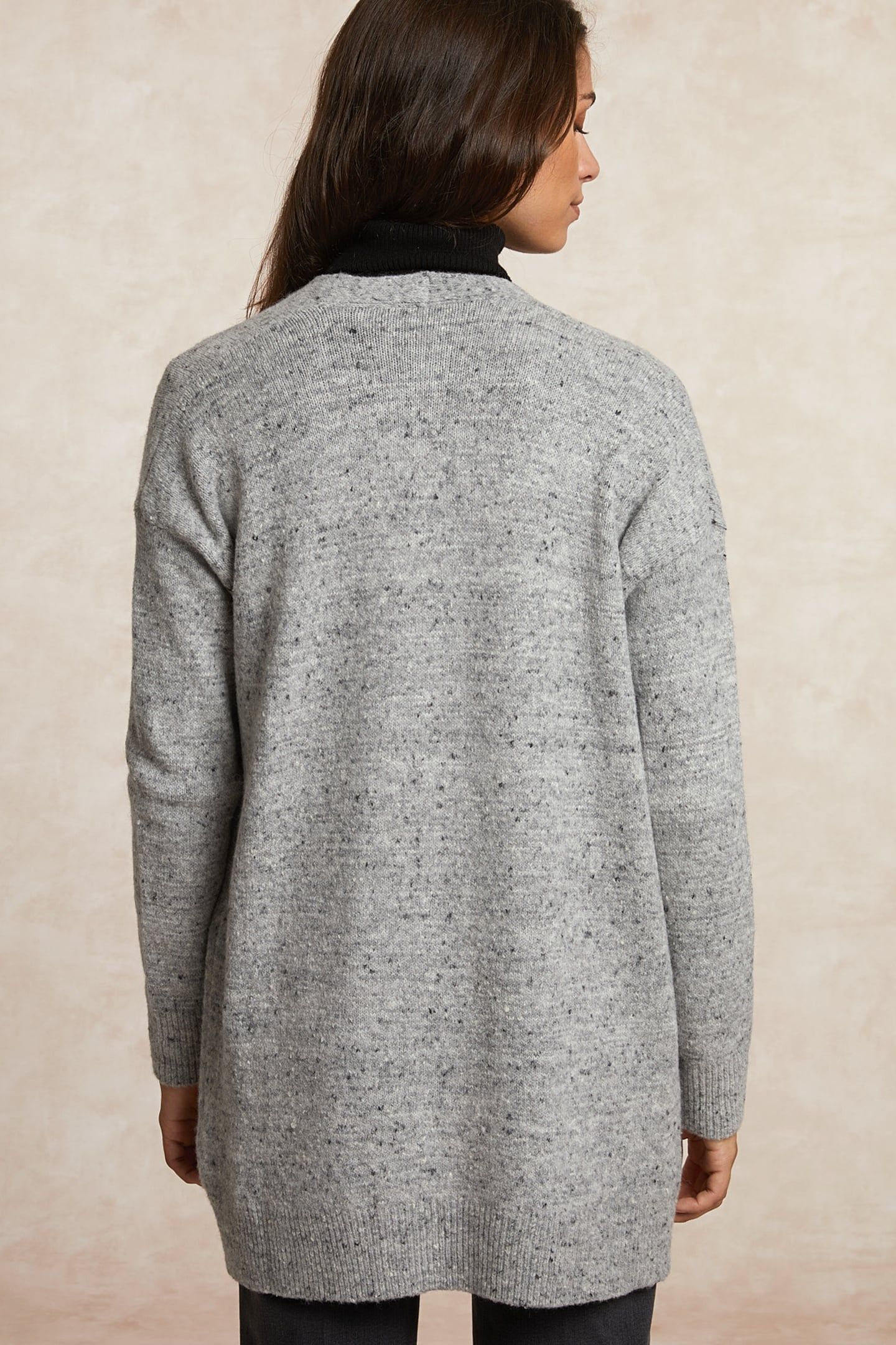 LONG DOTTED V-NECK CARDIGAN GREY 2