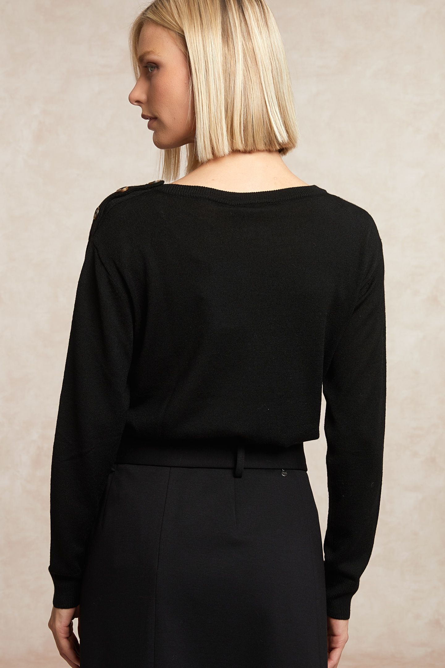 MERINO WOOL CREW NECK SWEATER BLACK 2