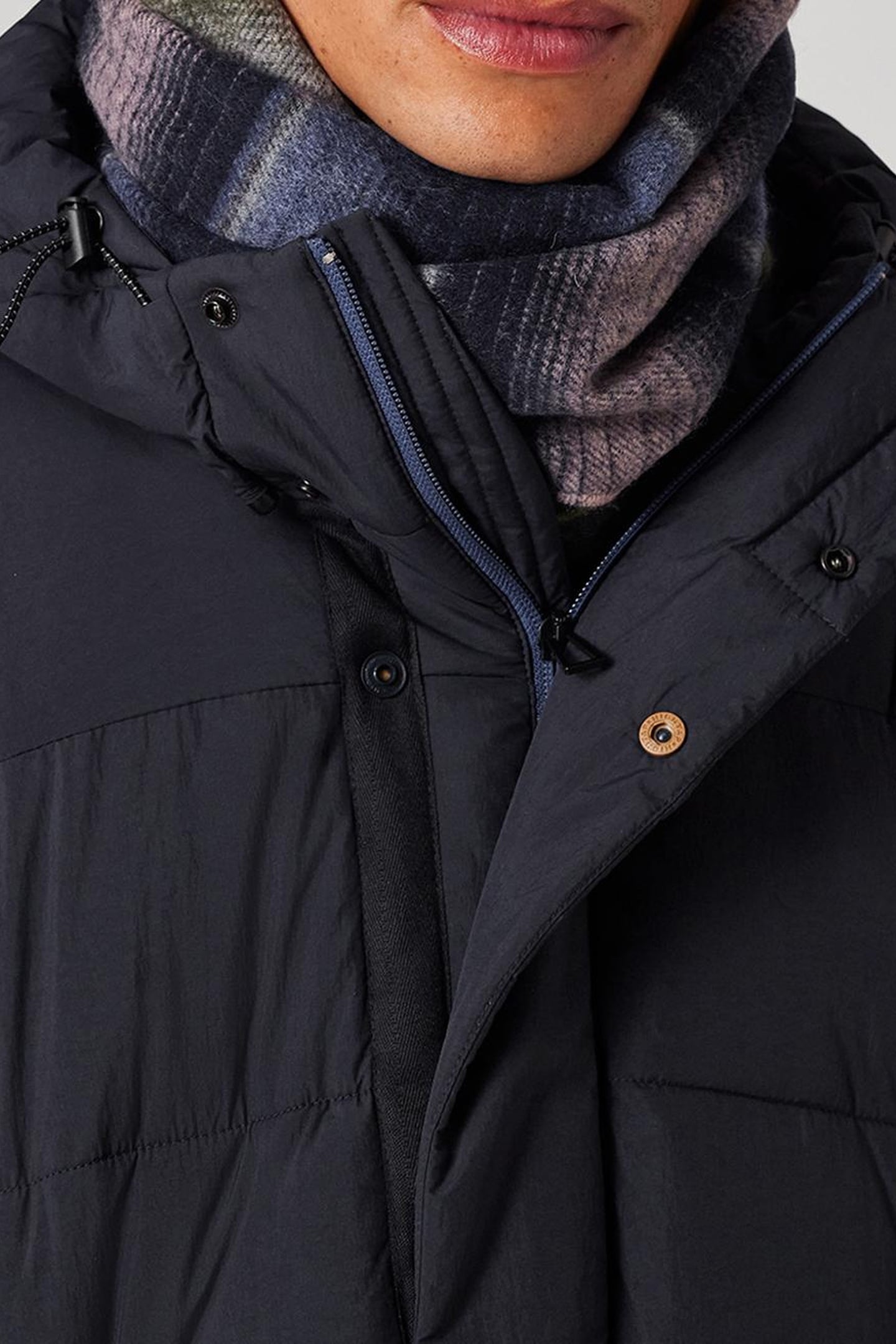 MEN SCARF DEGRADE STRIPE NAVY 8