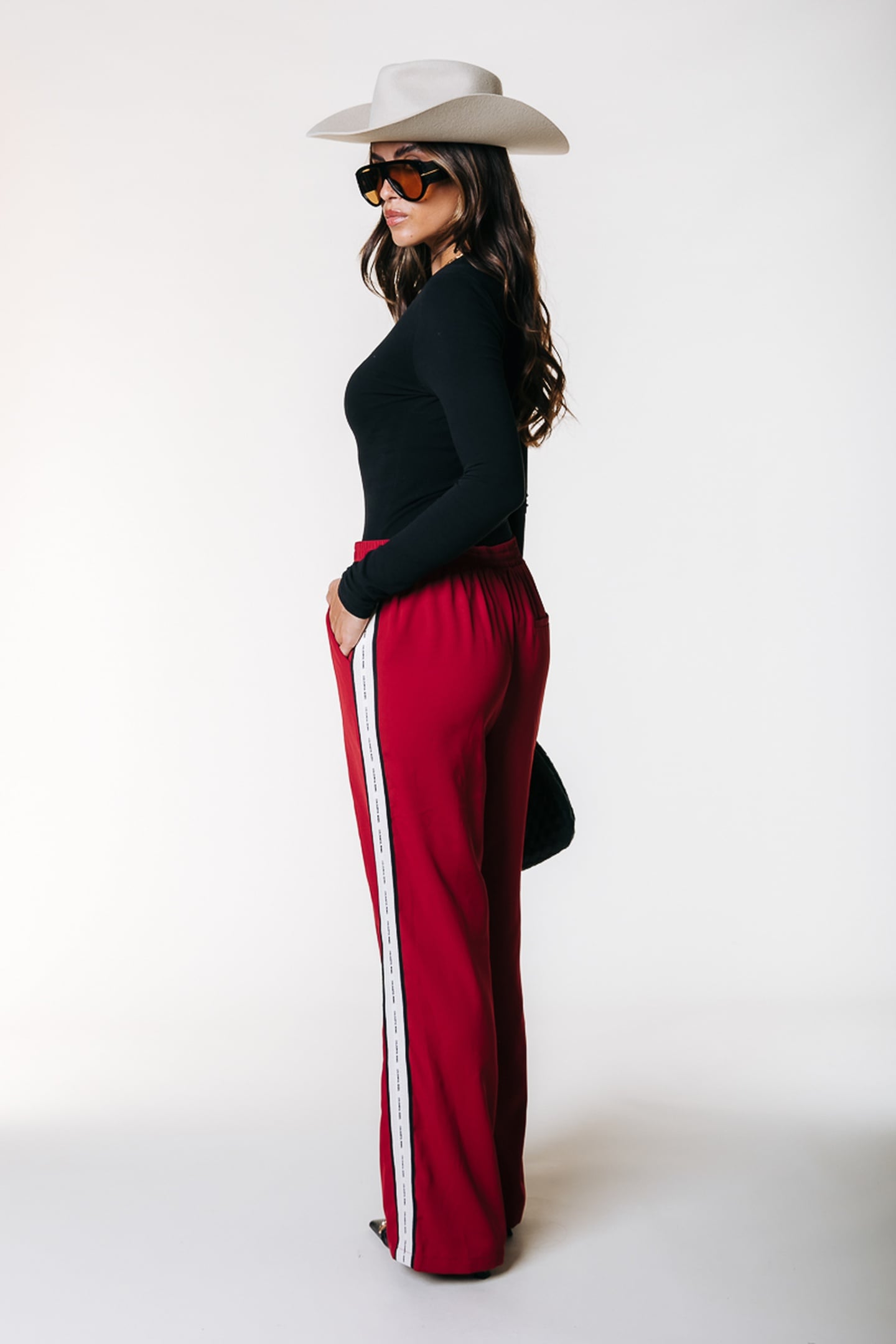 VELLA SPORT PANTS MEDIUM RED 3