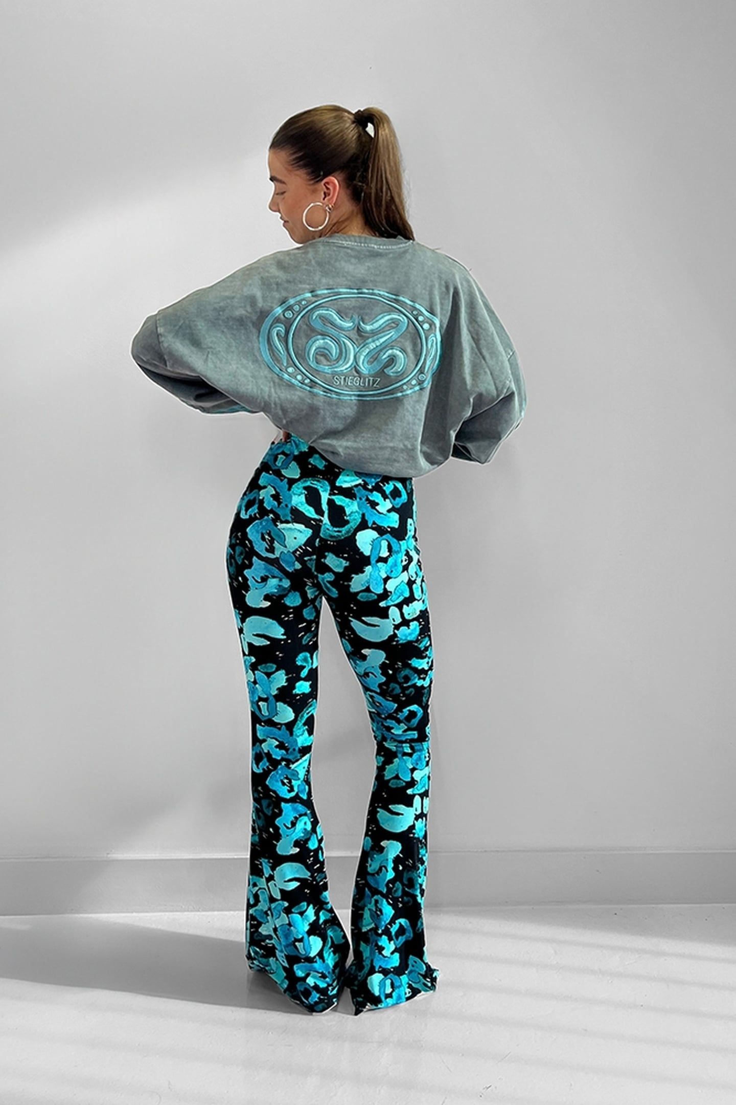 BENTE FLARED LEGGING BLUE 3