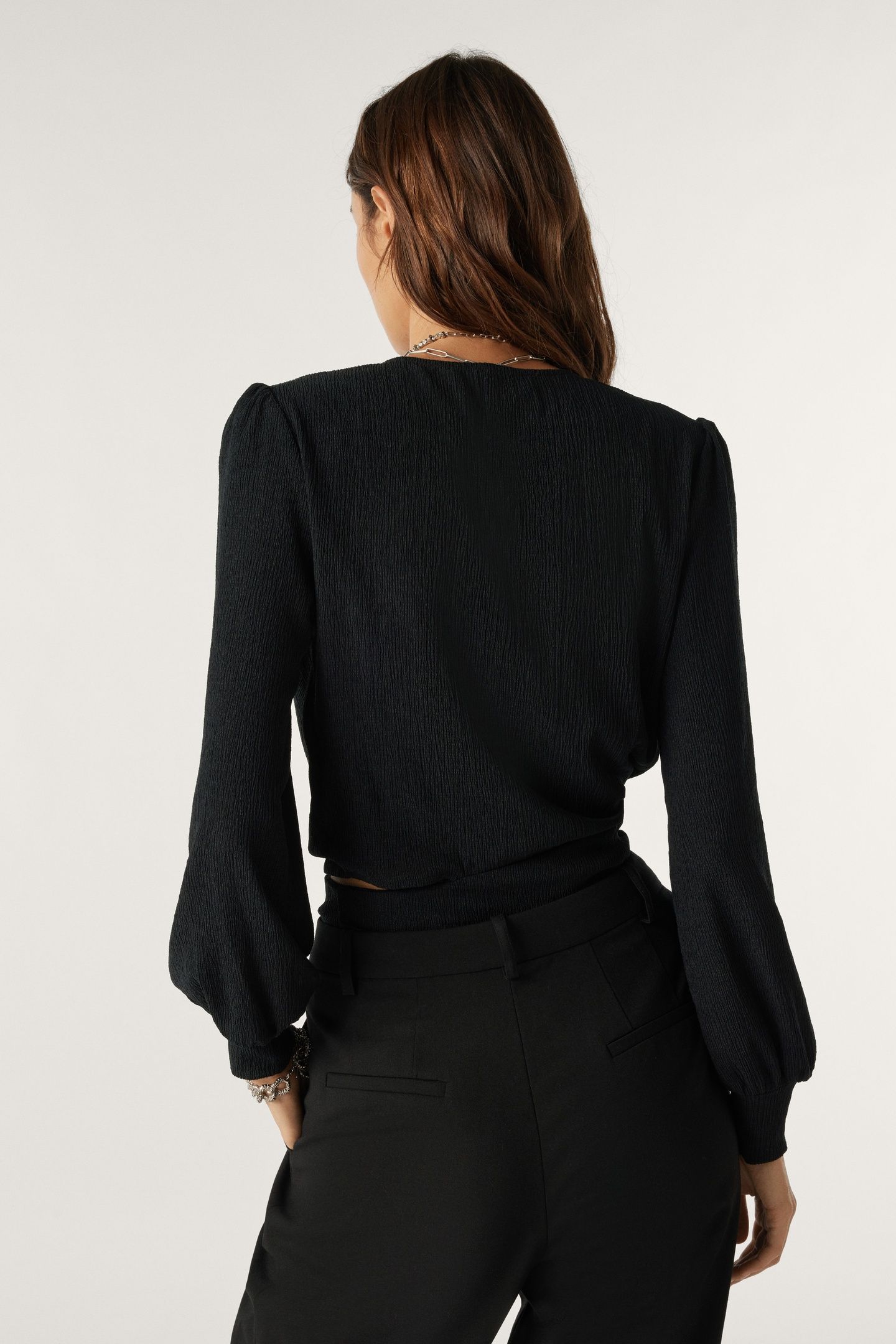 LONG SLEEVES TOP BLACK 2