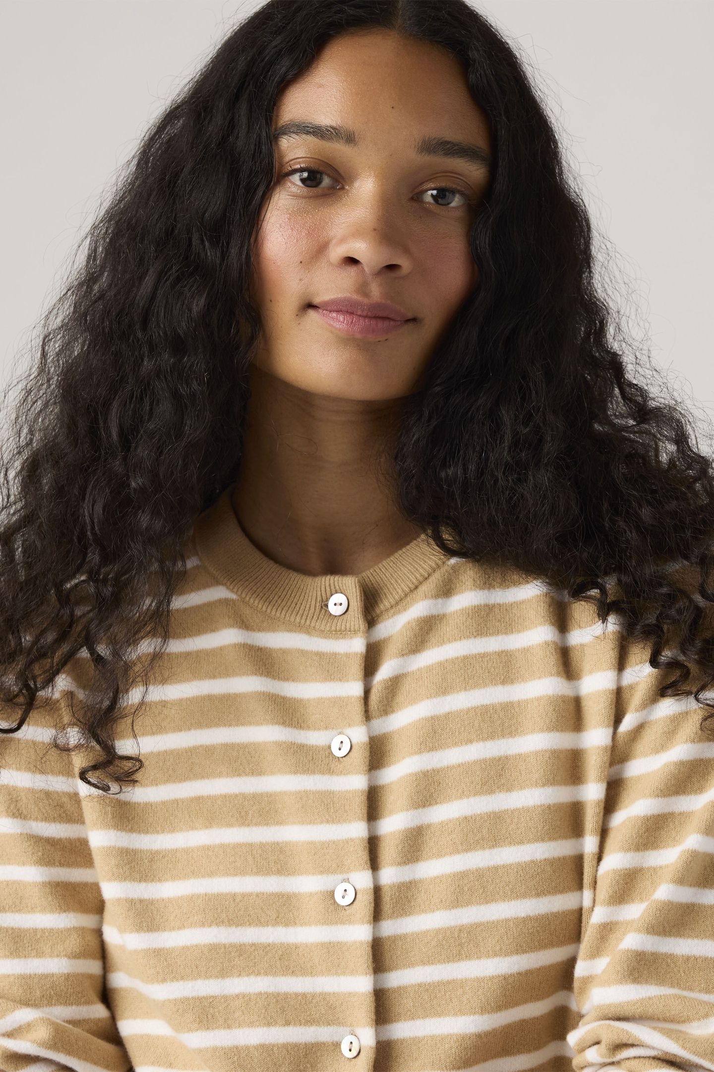 SUPERSOFT CREWNECK CARDIGAN 5