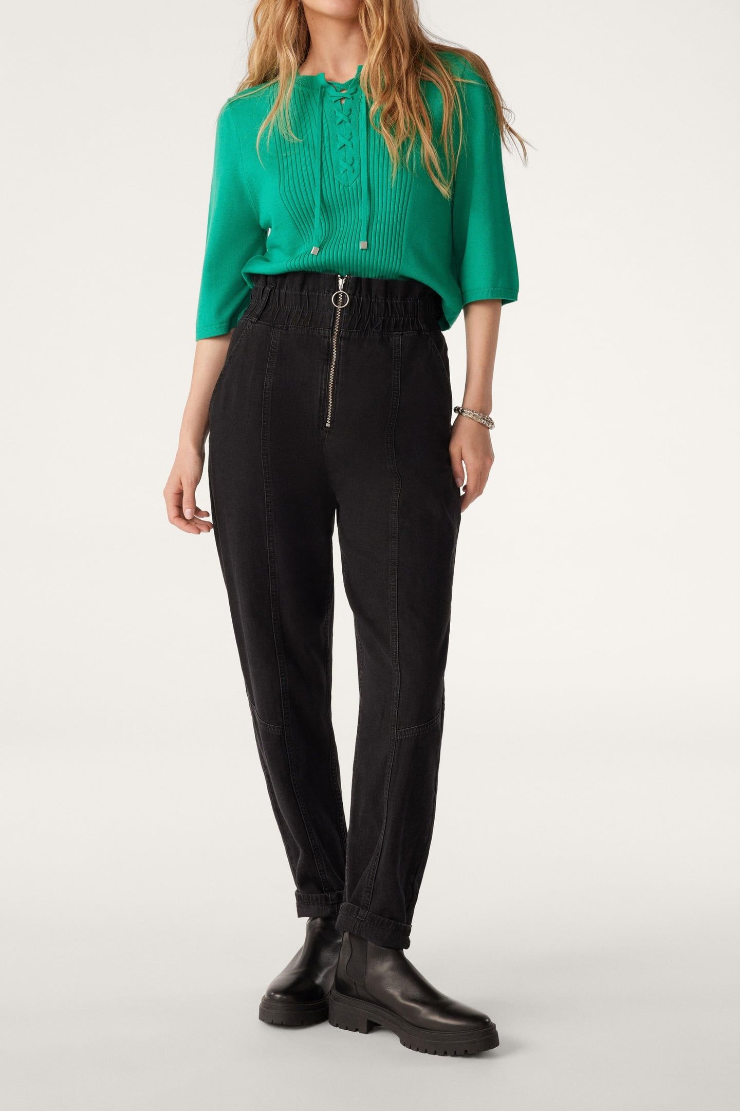 SHORT SLEEVES KNIT VERT 1
