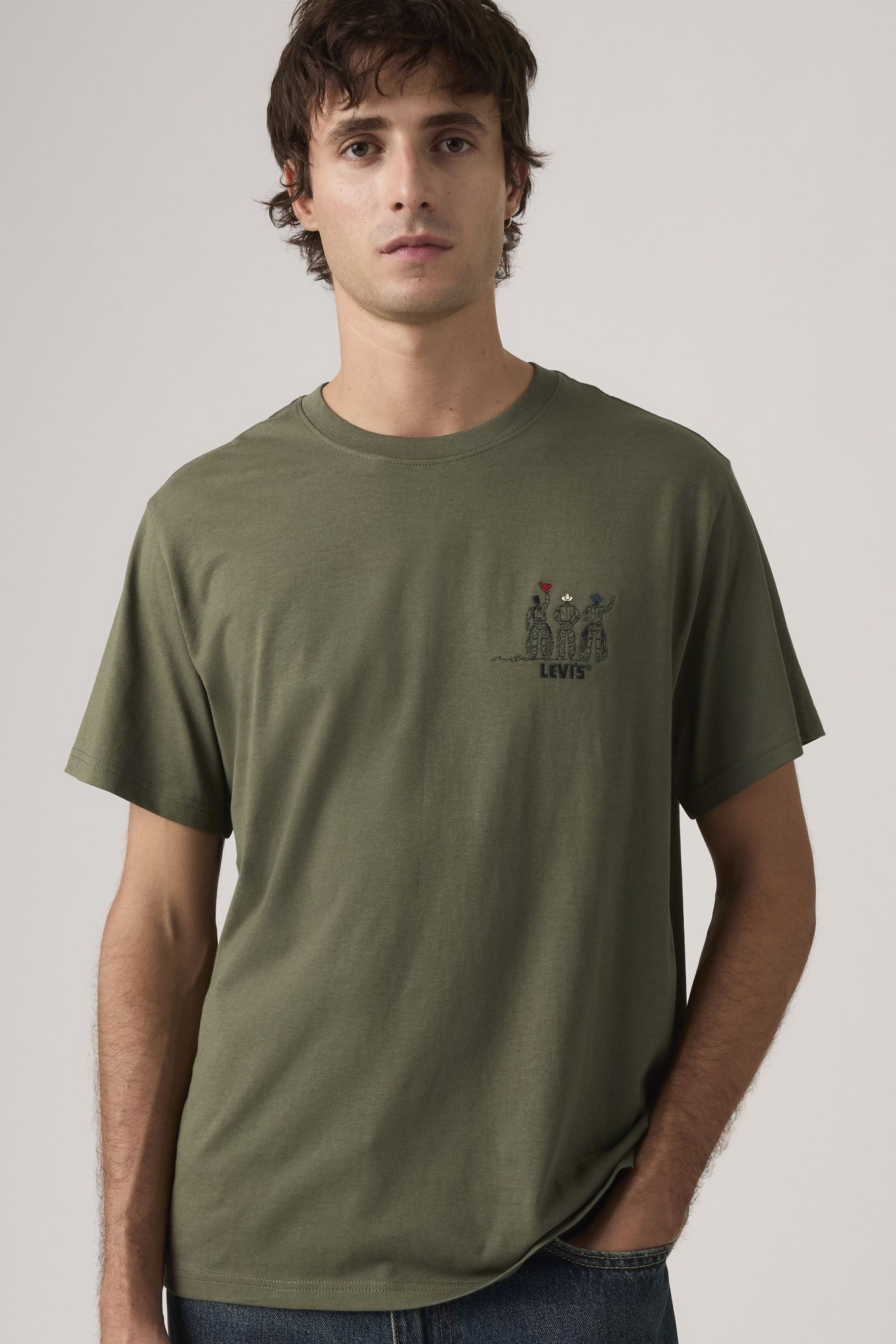 RELAXED FIT GRAPHIC TEE 4