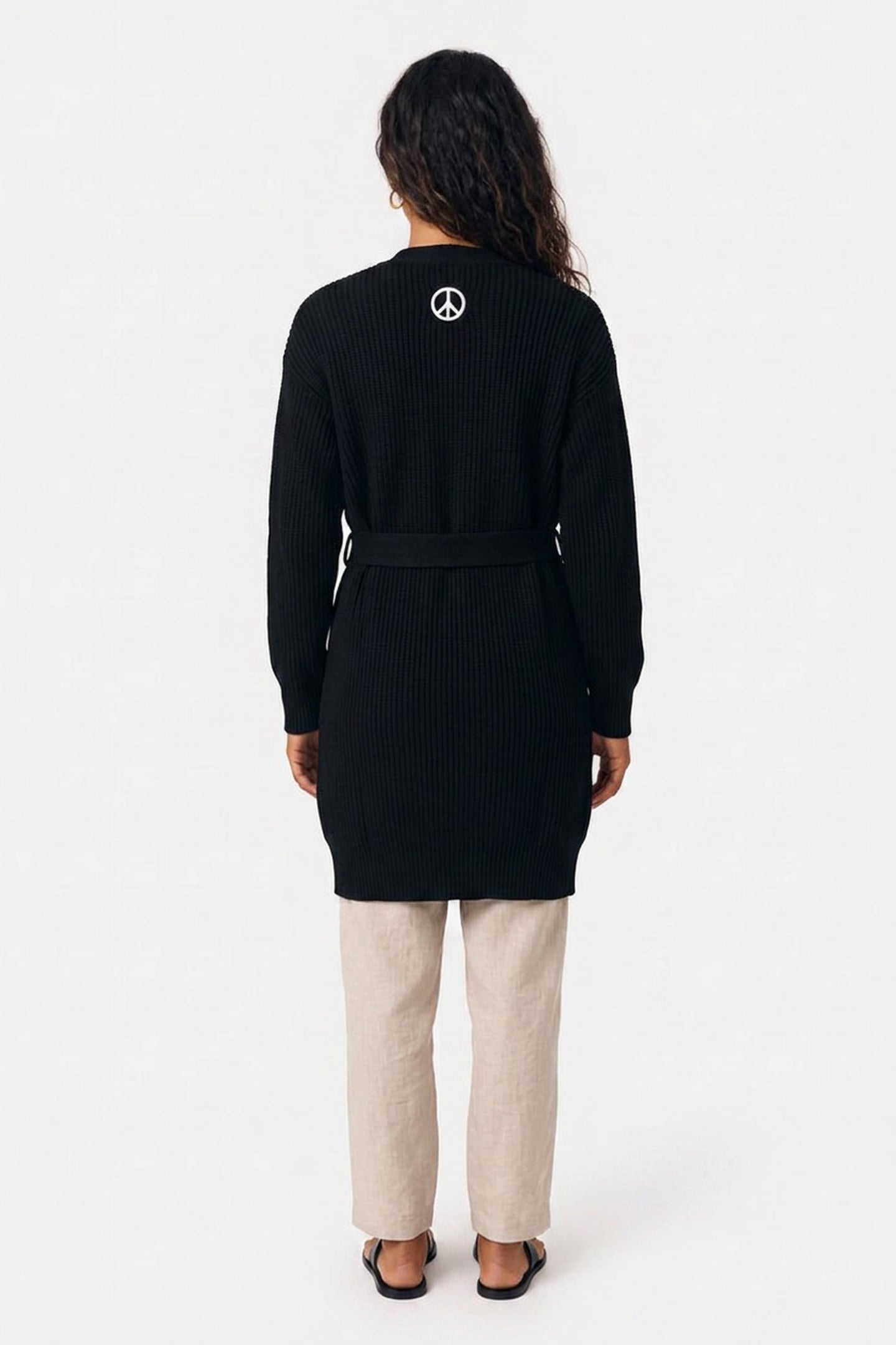 OUTERWEAR BLACK 2