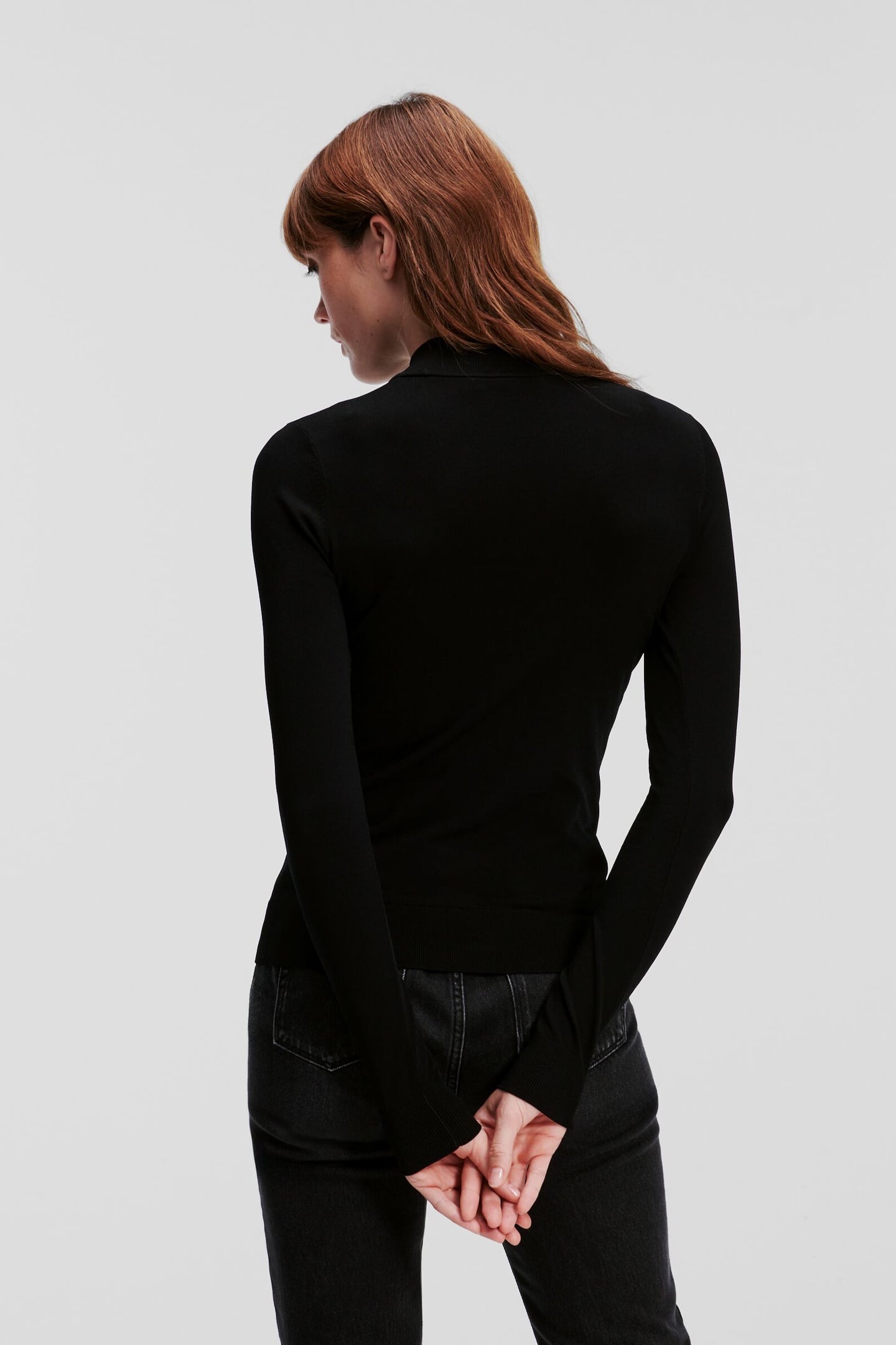 CLASSIC TURTLE NECK BLACK 2
