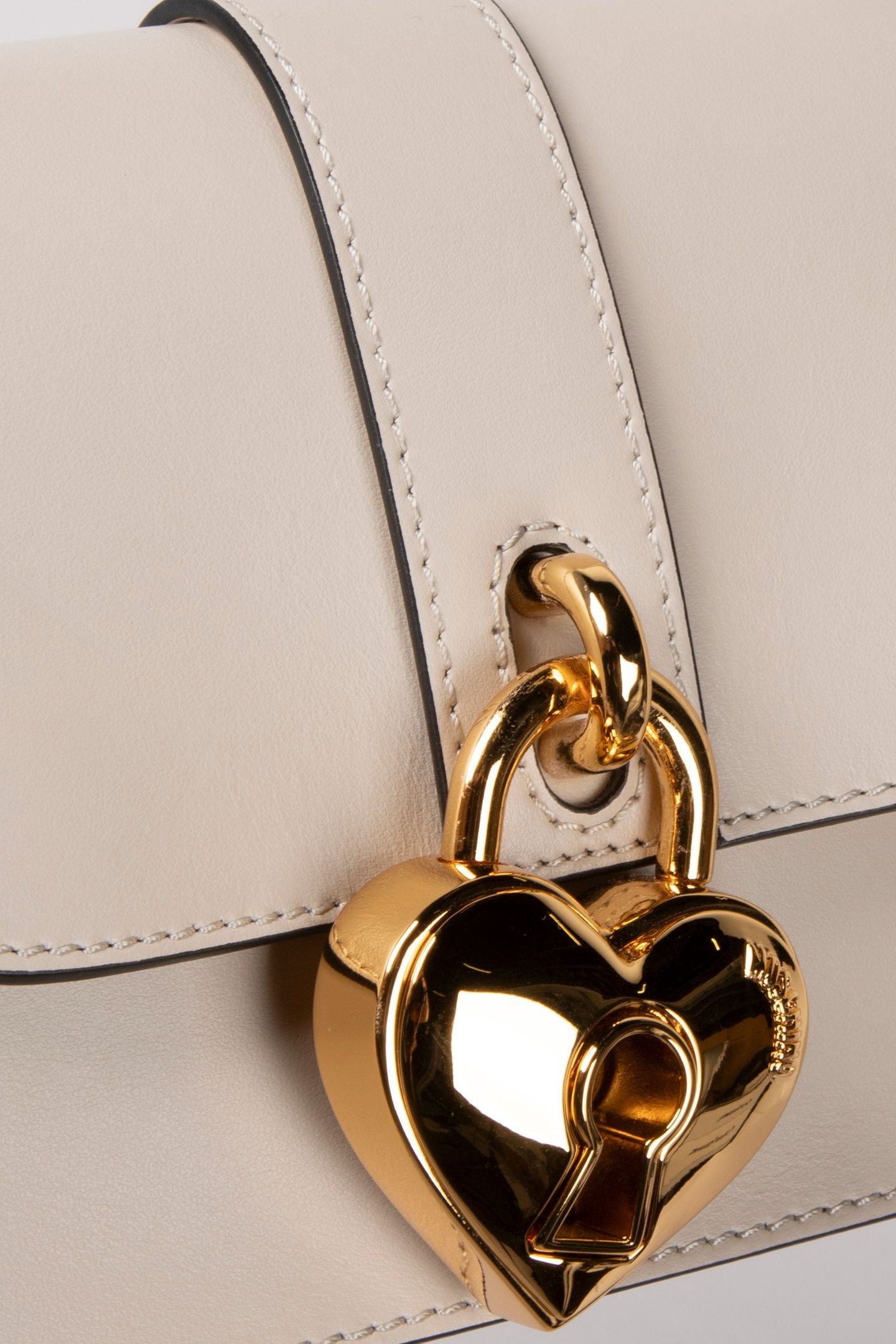 HEART LOCK CALFSKIN SHOULDER BAG WHITE 4