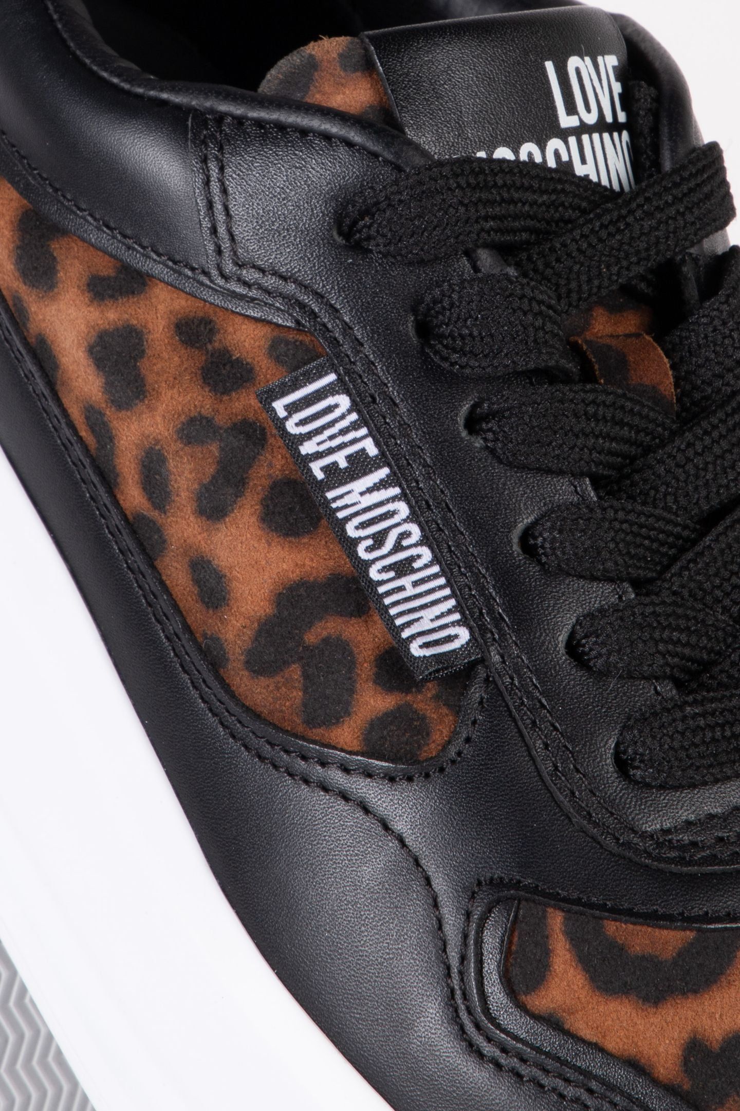 SNEAKERS BROWN 2
