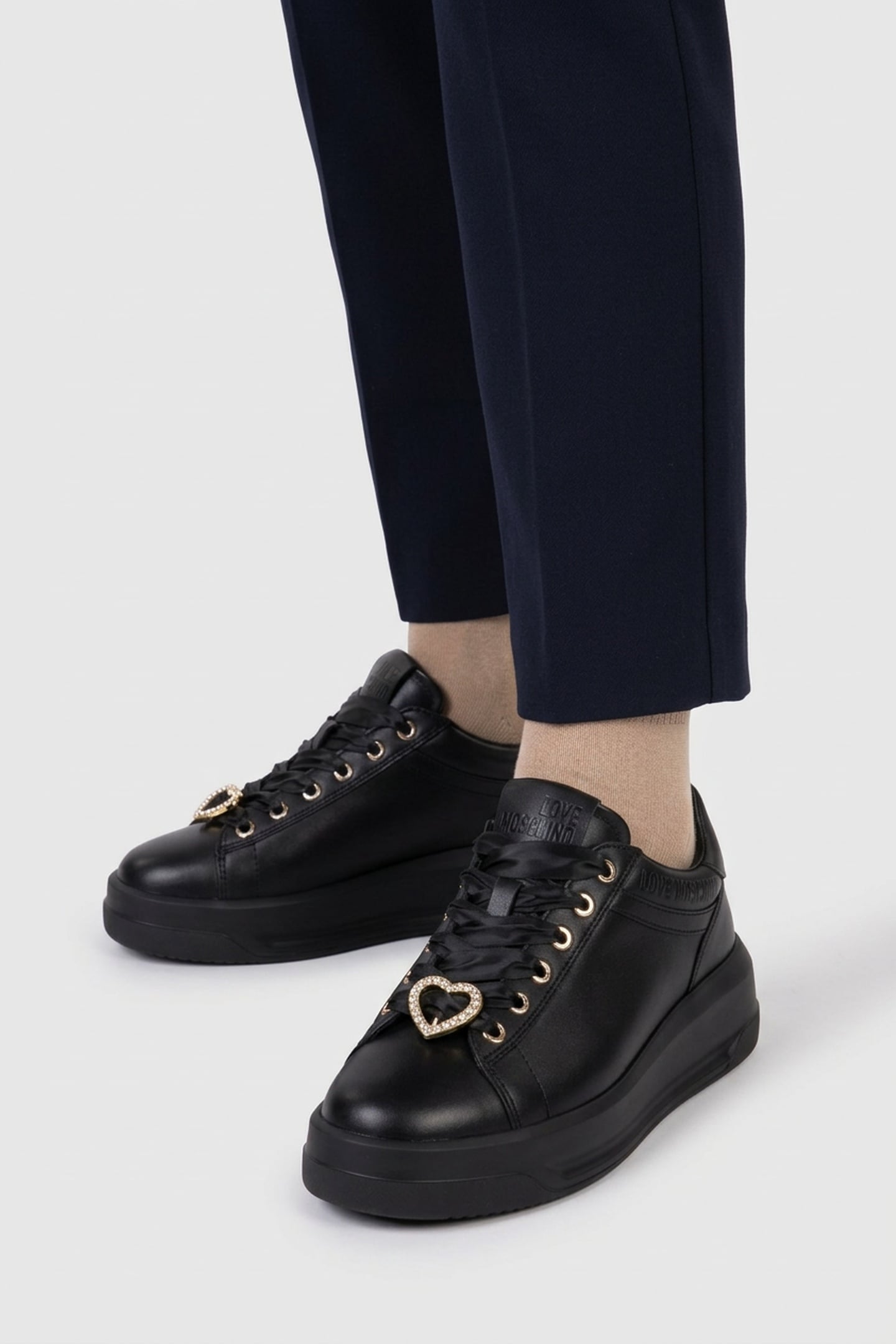 SNEAKERS BLACK 2