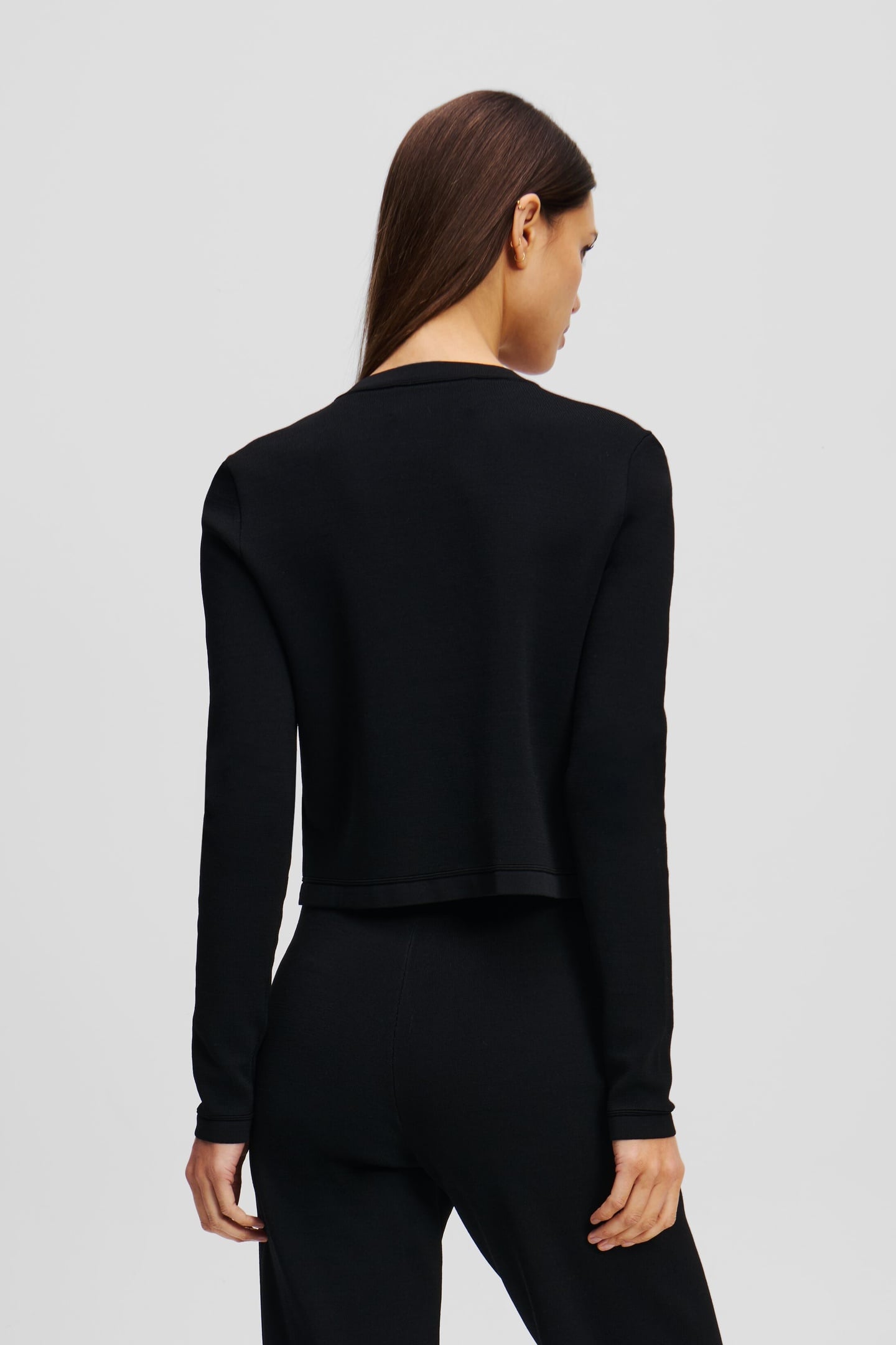 BUTTON CARDIGAN BLACK 2
