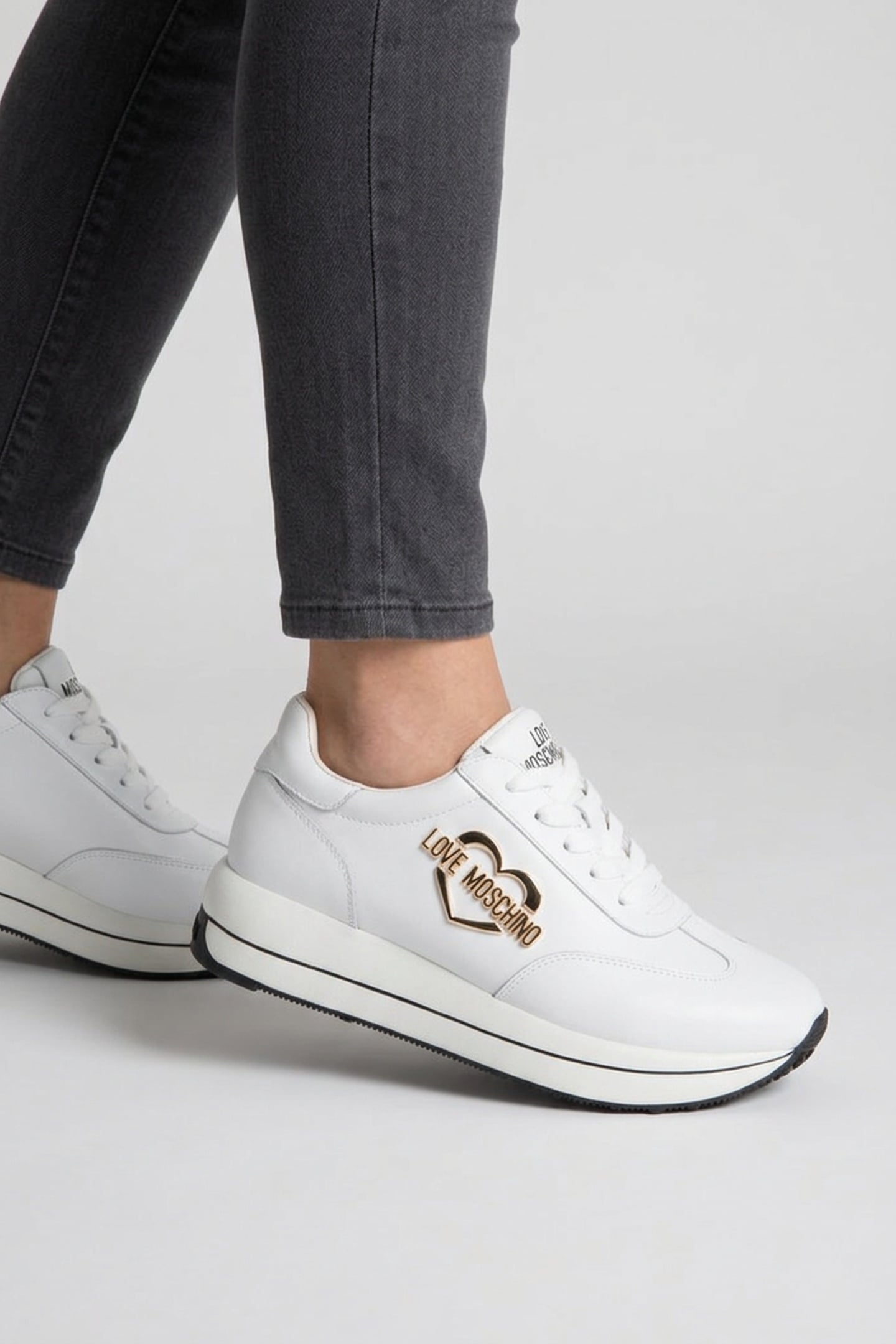 SNEAKERS WHITE 2
