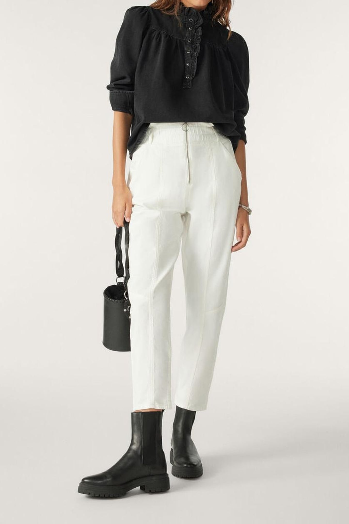 CARROT TROUSERS OFFWHITE 1