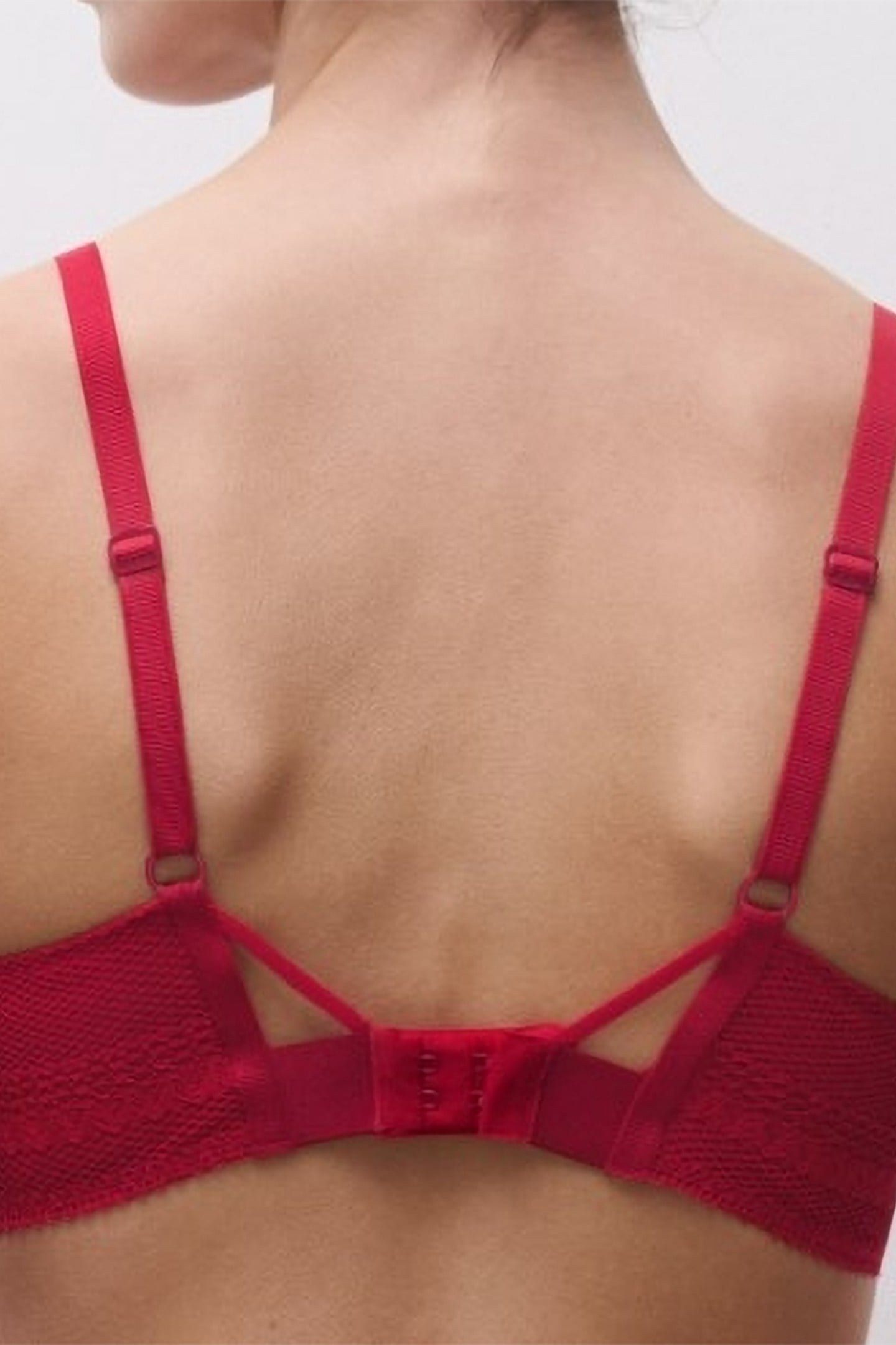 CO BRA TSHIRT PLUNGE SCARLET 3