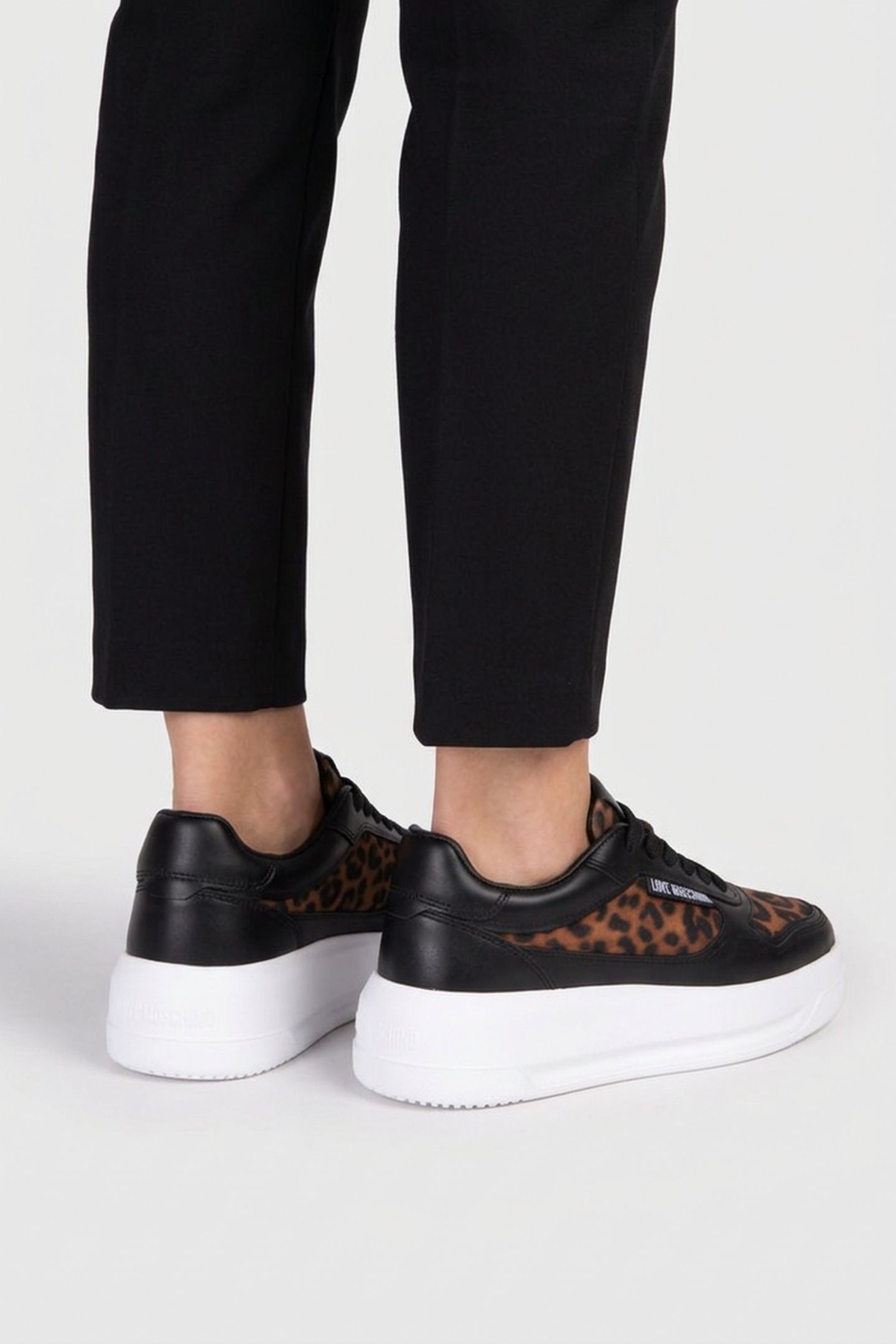 SNEAKERS BROWN 3