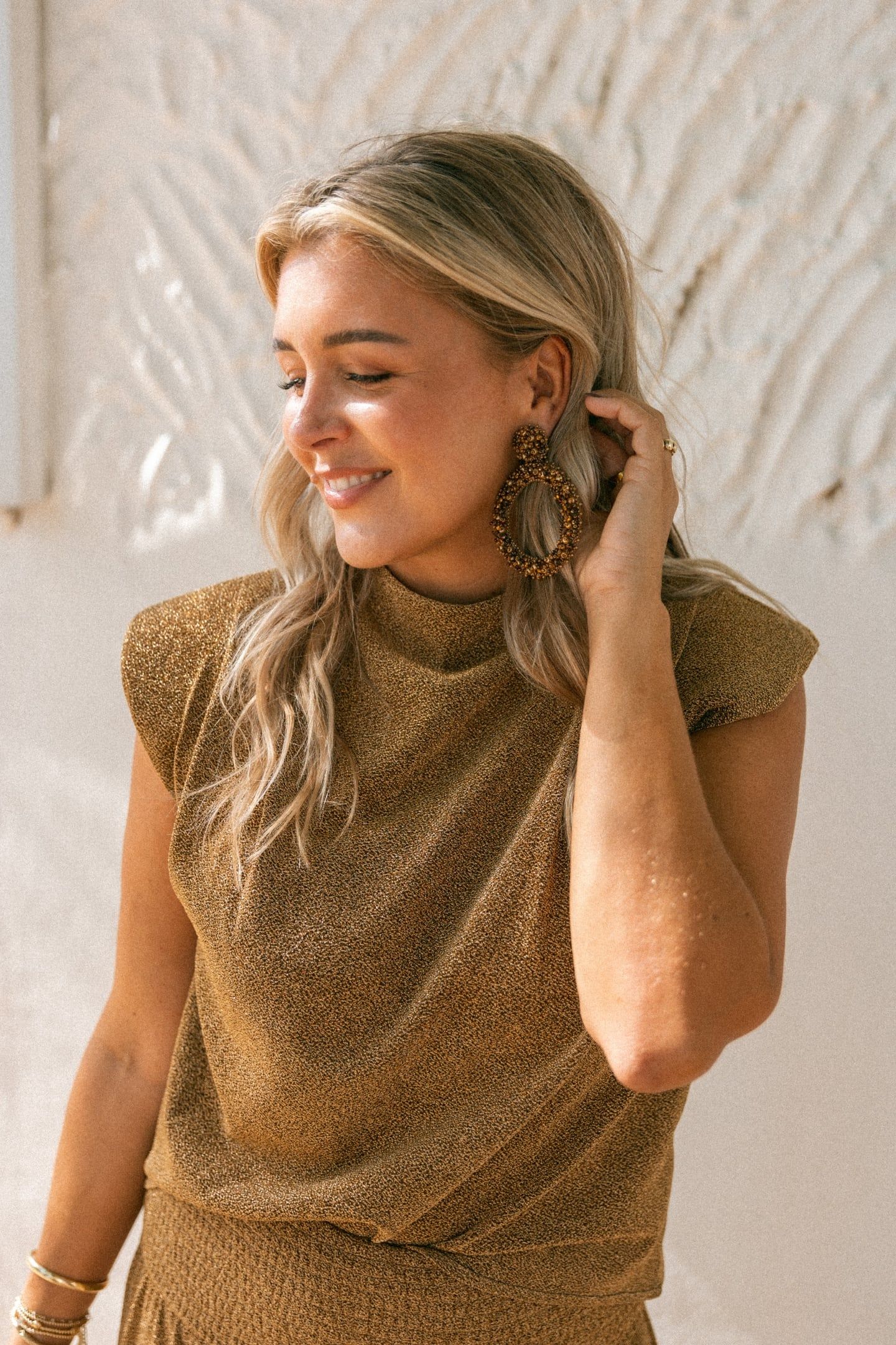 CARIÑO TOP GOLDEN GLITTER 3