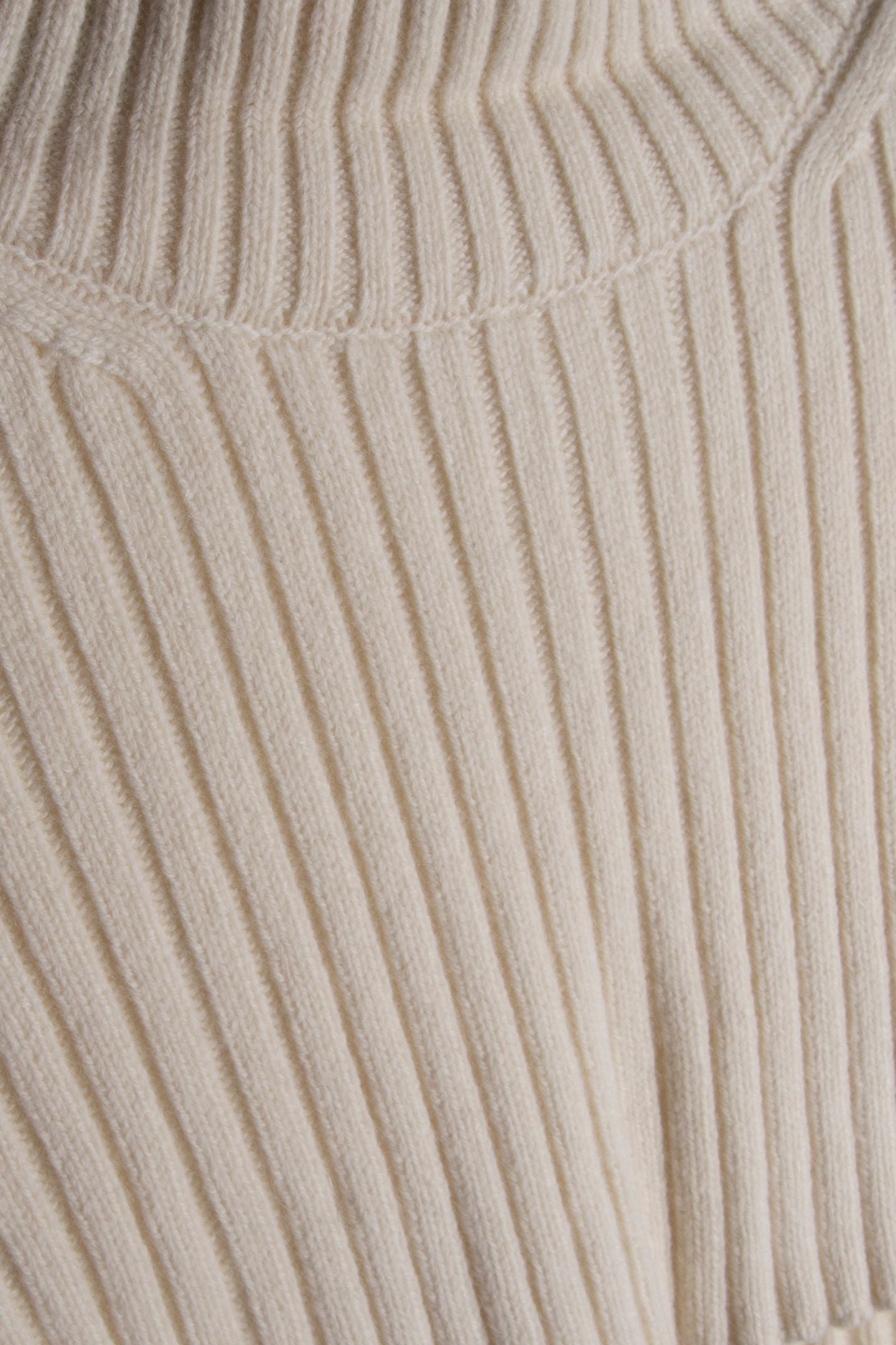 CANDICE RIB CAPE WHITE 4