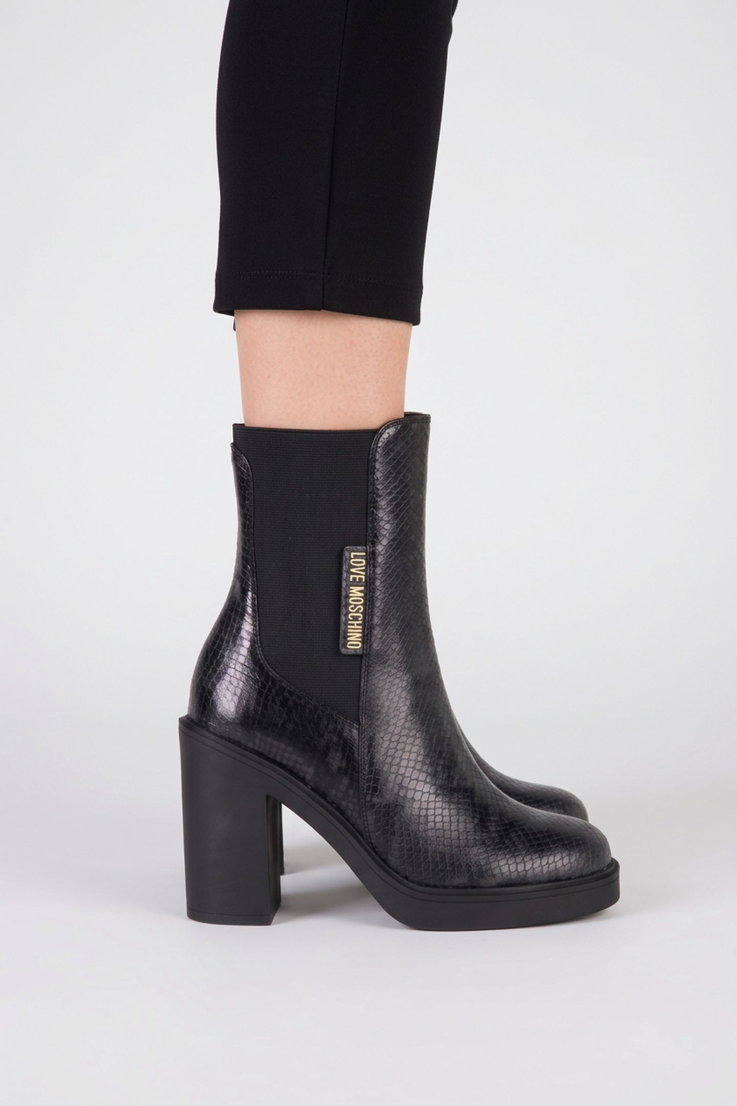 BOOTS BLACK 3