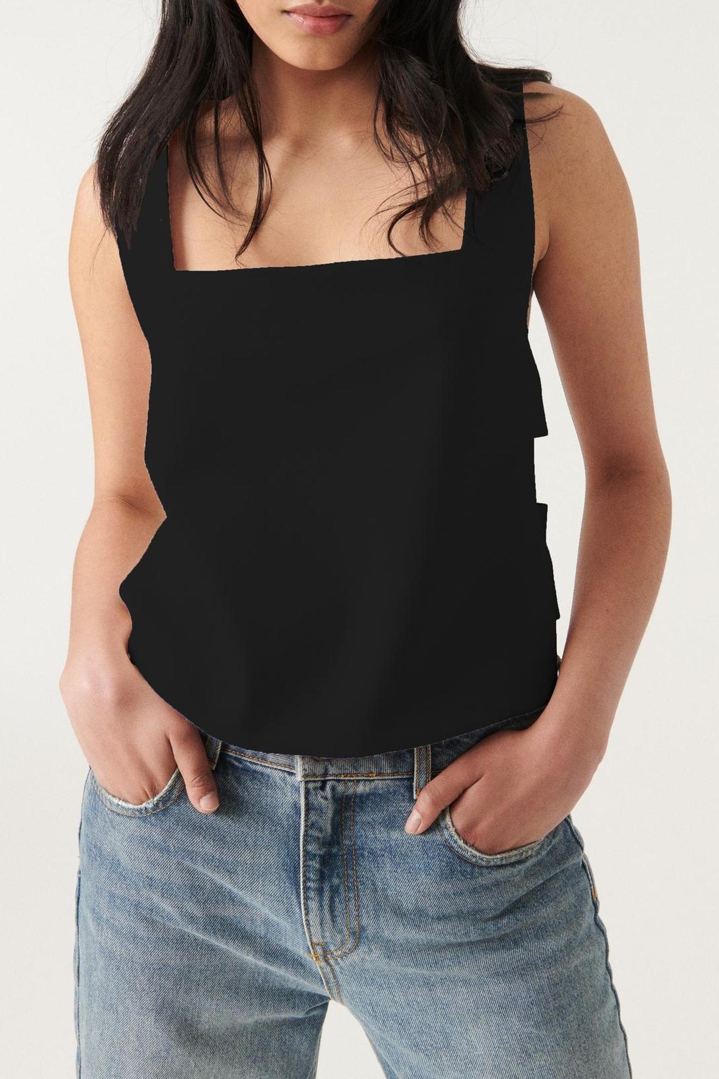 SLEEVELESS TOP BLACK 1